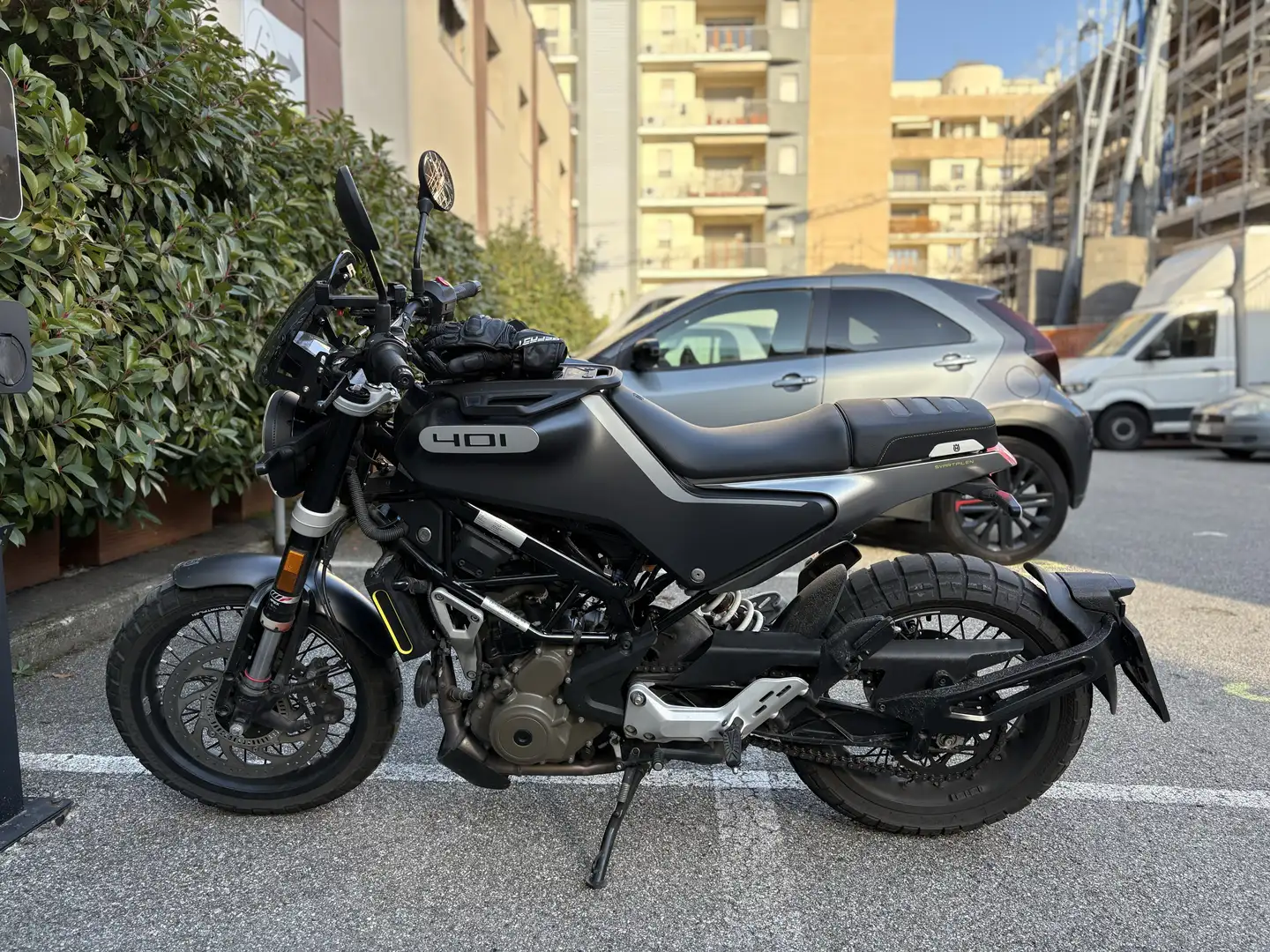 Husqvarna Svartpilen - 2