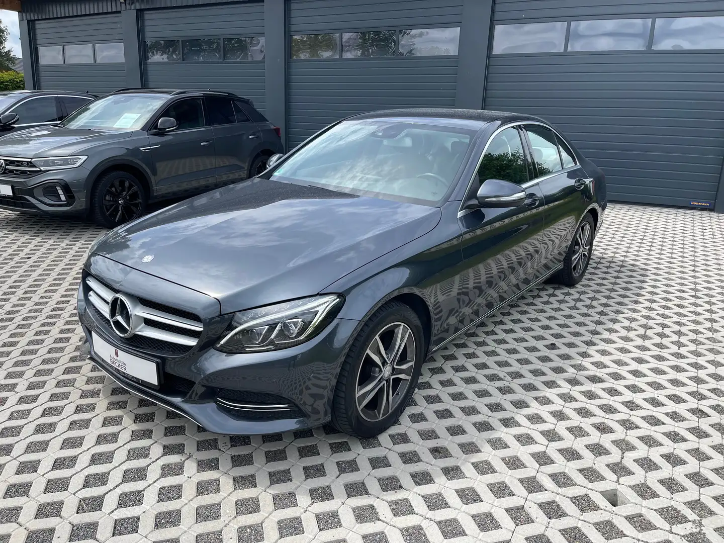 Mercedes-Benz C 200 C 200 CGI Limo. NAVI/LED/KLIMA/AVANTGARDE/2e HAND Gris - 2