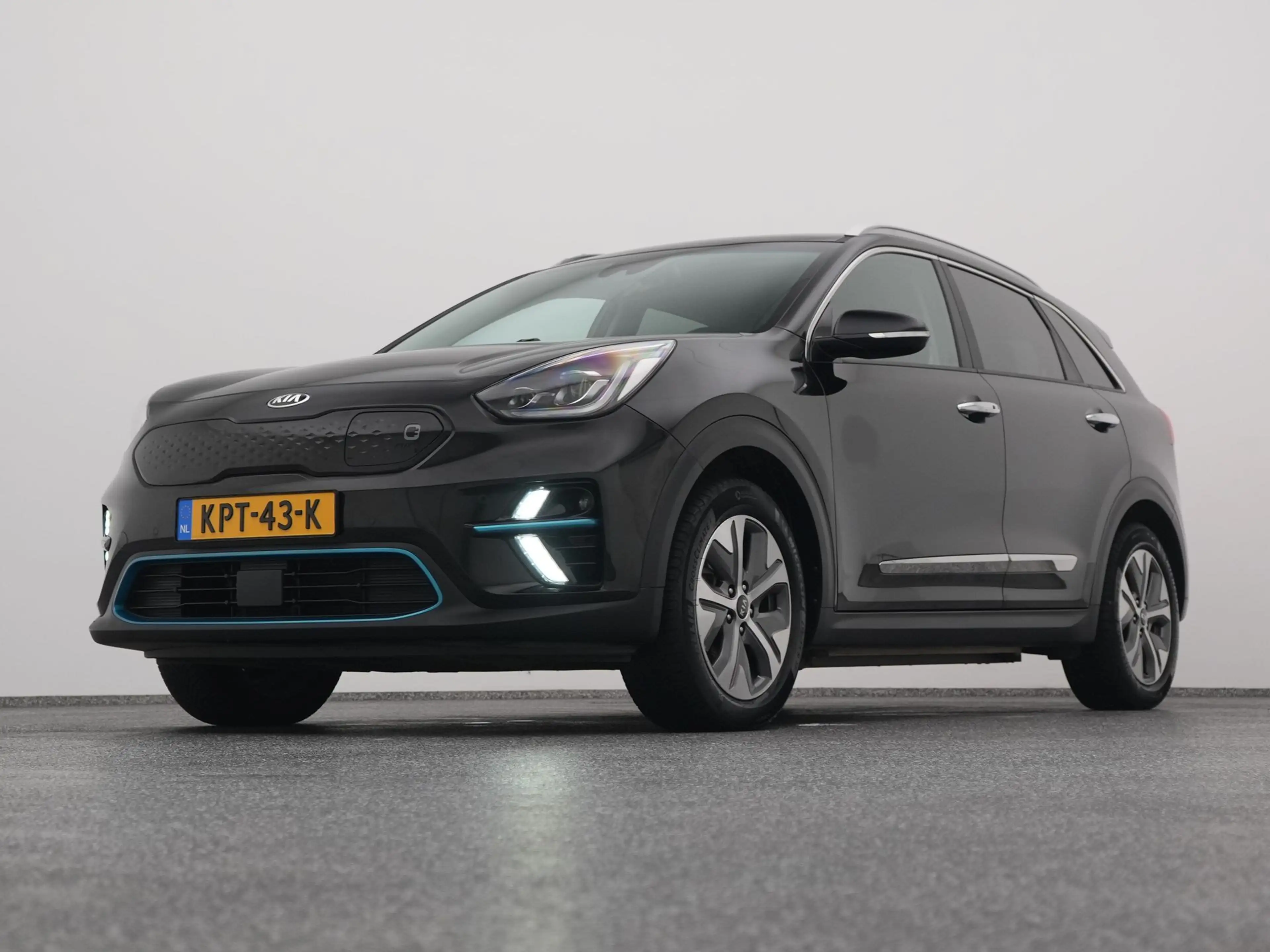 Kia e-Niro DynamicLine 64.8 kWh | KEYLESS | ADAPTIVE | CAMERA — photo 16