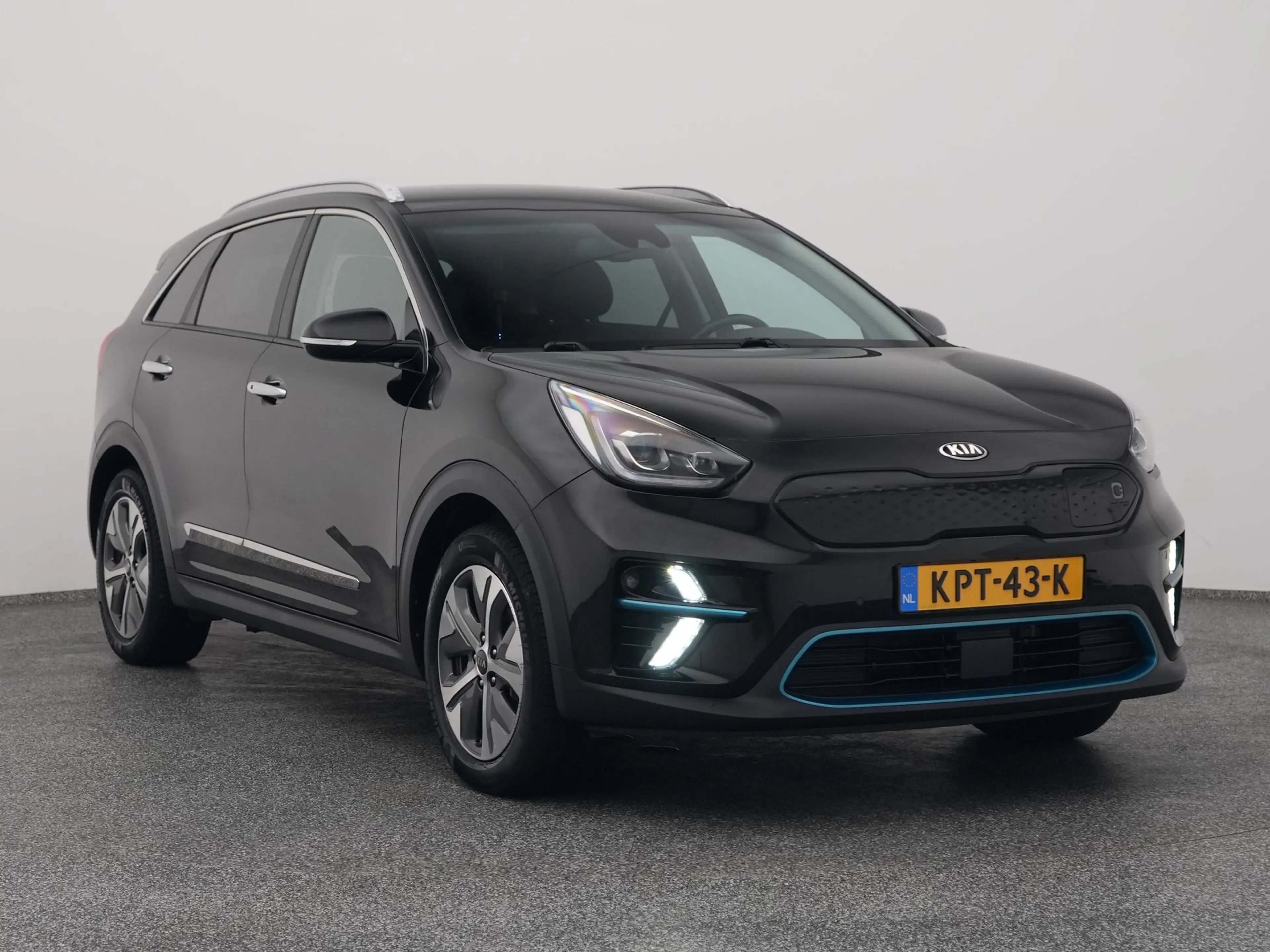 Kia e-Niro DynamicLine 64.8 kWh | KEYLESS | ADAPTIVE | CAMERA — photo 2