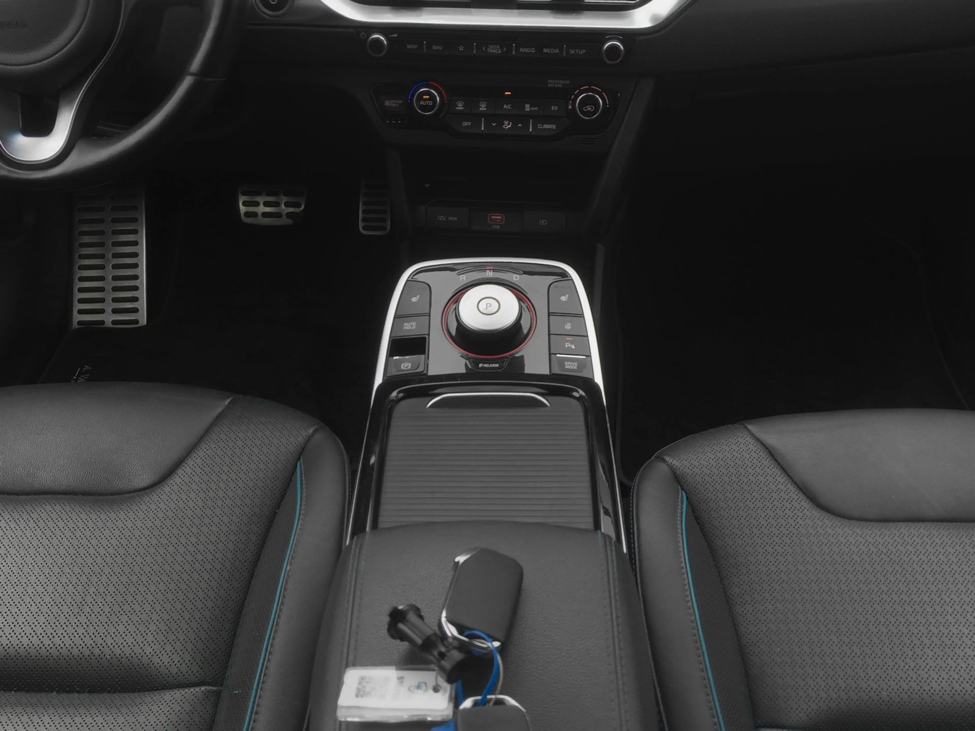 Kia e-Niro DynamicLine 64.8 kWh | KEYLESS | ADAPTIVE | CAMERA — photo 13