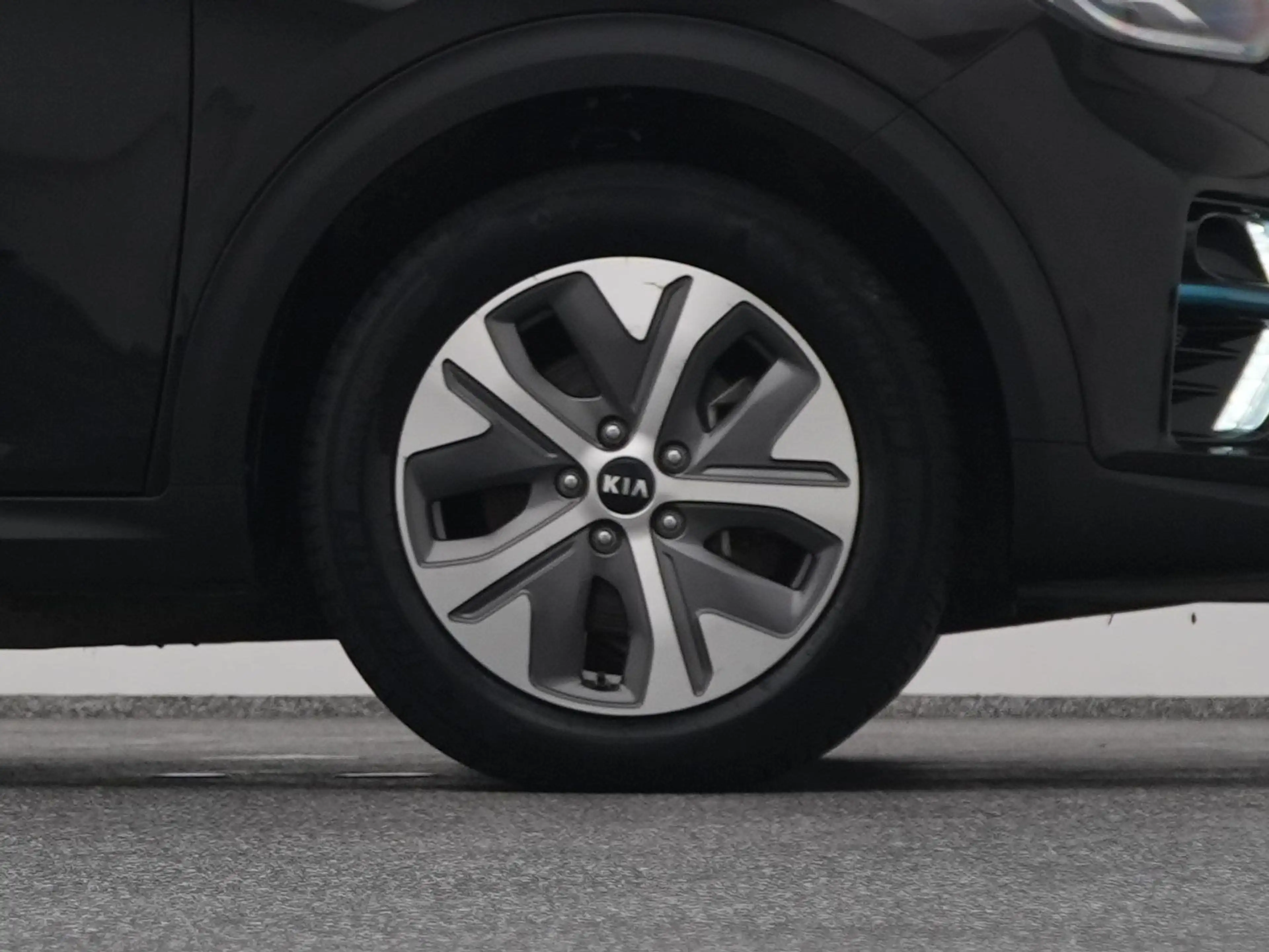 Kia e-Niro DynamicLine 64.8 kWh | KEYLESS | ADAPTIVE | CAMERA — photo 43