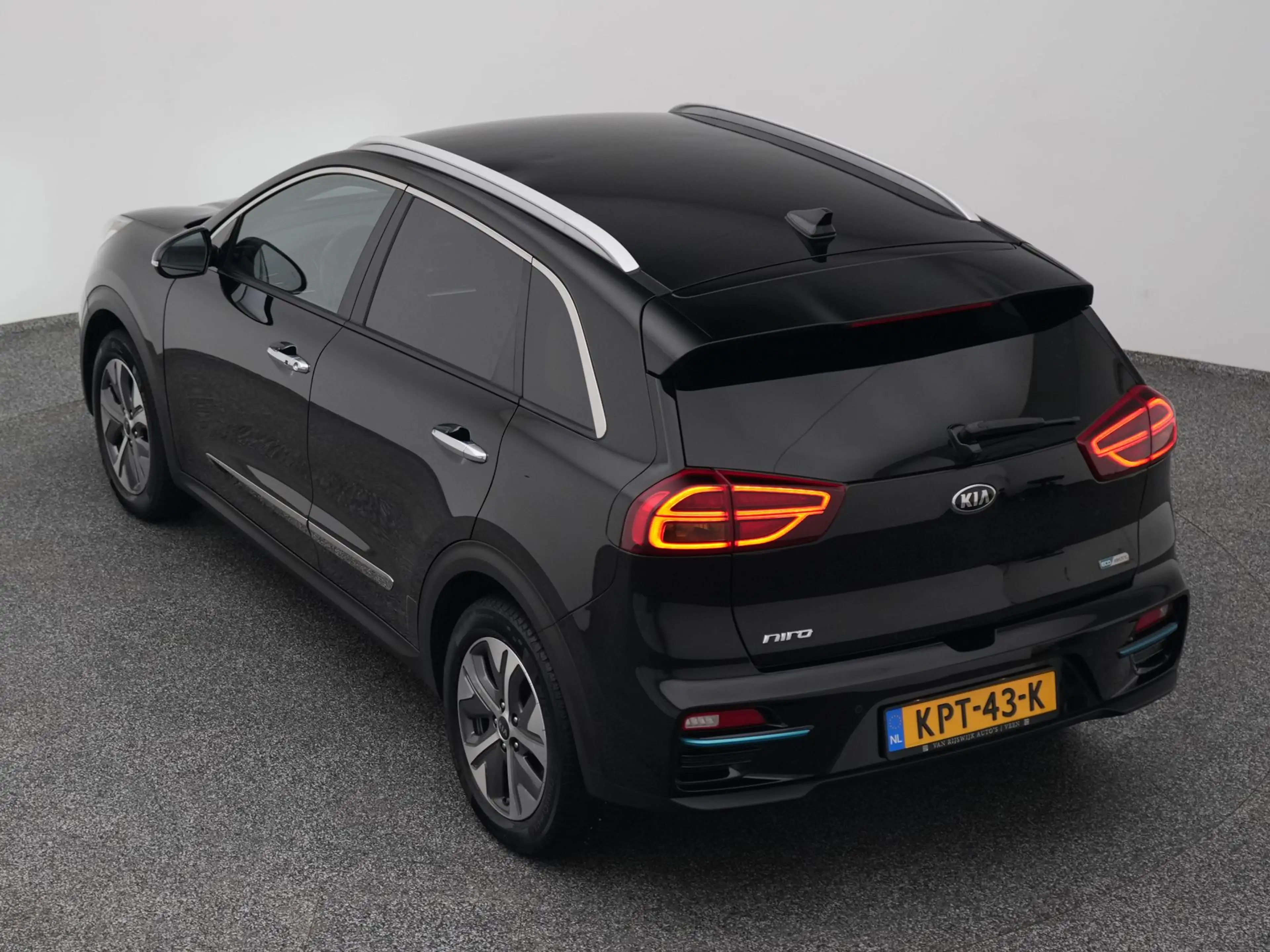 Kia e-Niro DynamicLine 64.8 kWh | KEYLESS | ADAPTIVE | CAMERA — photo 26