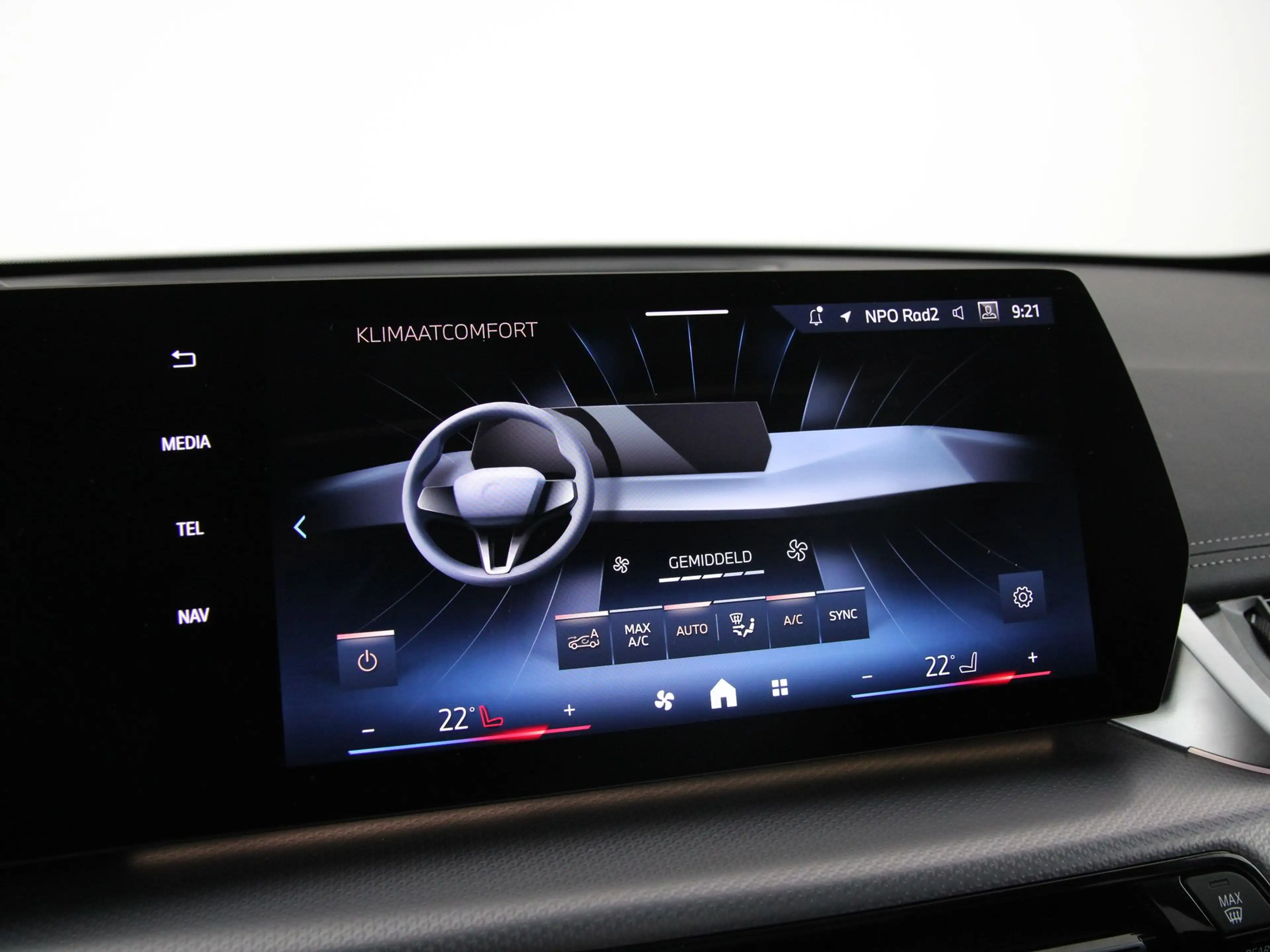 BMW X1 xDrive25e M-Sport Pro — photo 14