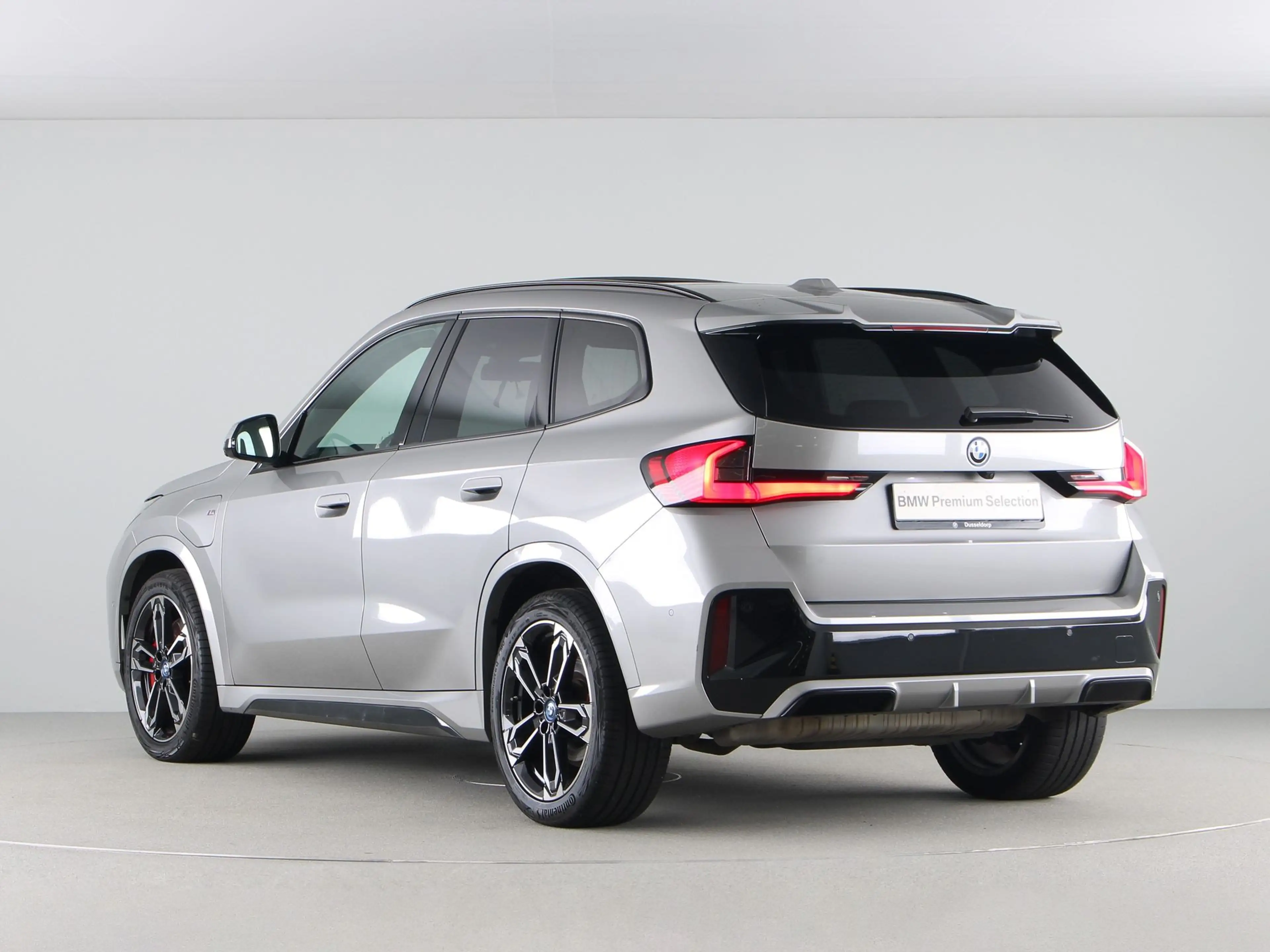 BMW X1 xDrive25e M-Sport Pro — photo 11