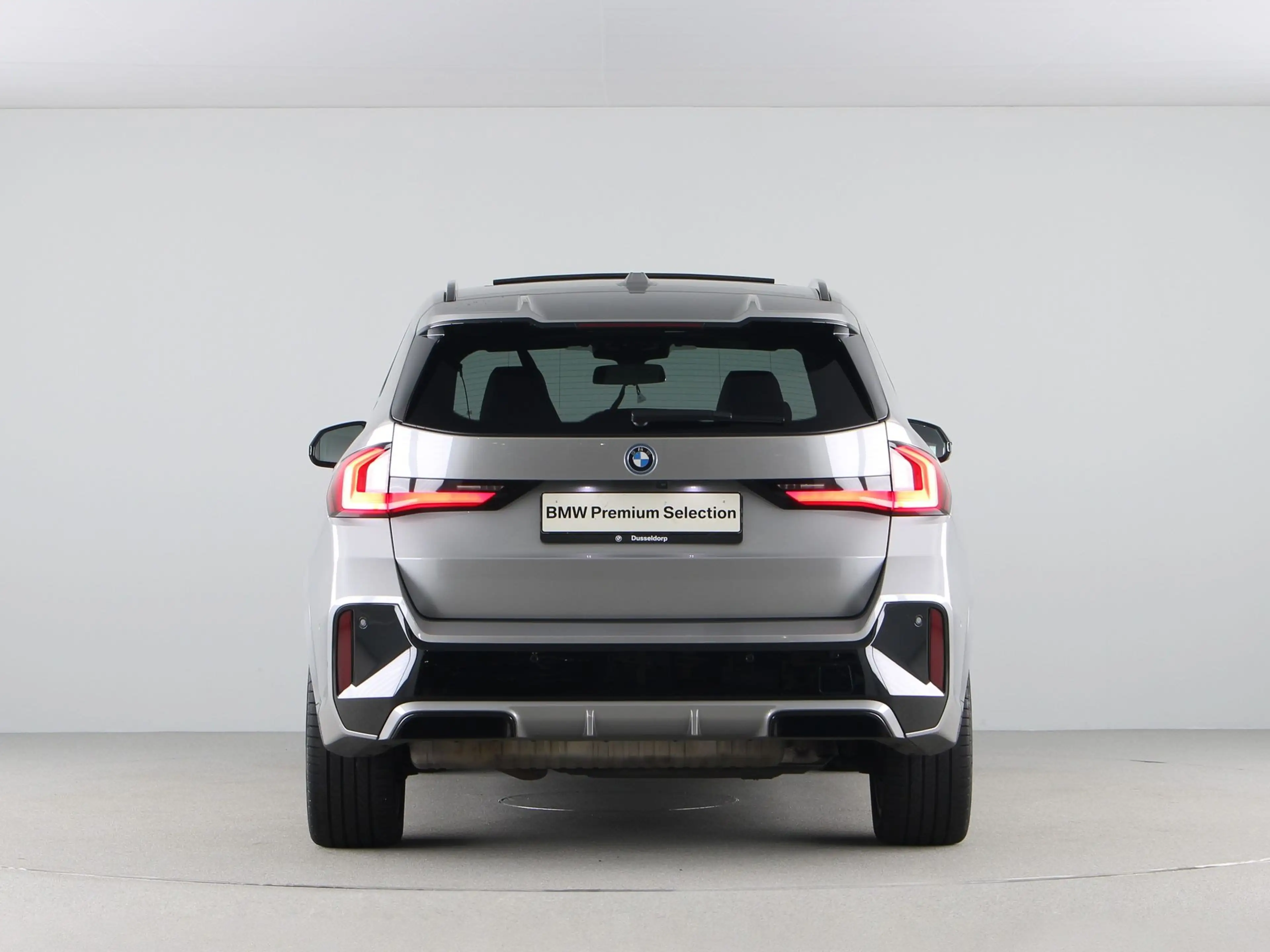 BMW X1 xDrive25e M-Sport Pro — photo 10