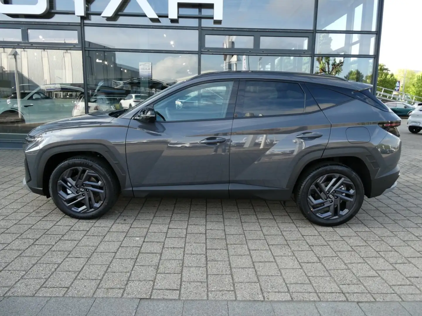 Hyundai TUCSON 1,6T GDI-FL Anniversary*Hybrid *Pano*360Grad*Leder Grau - 2