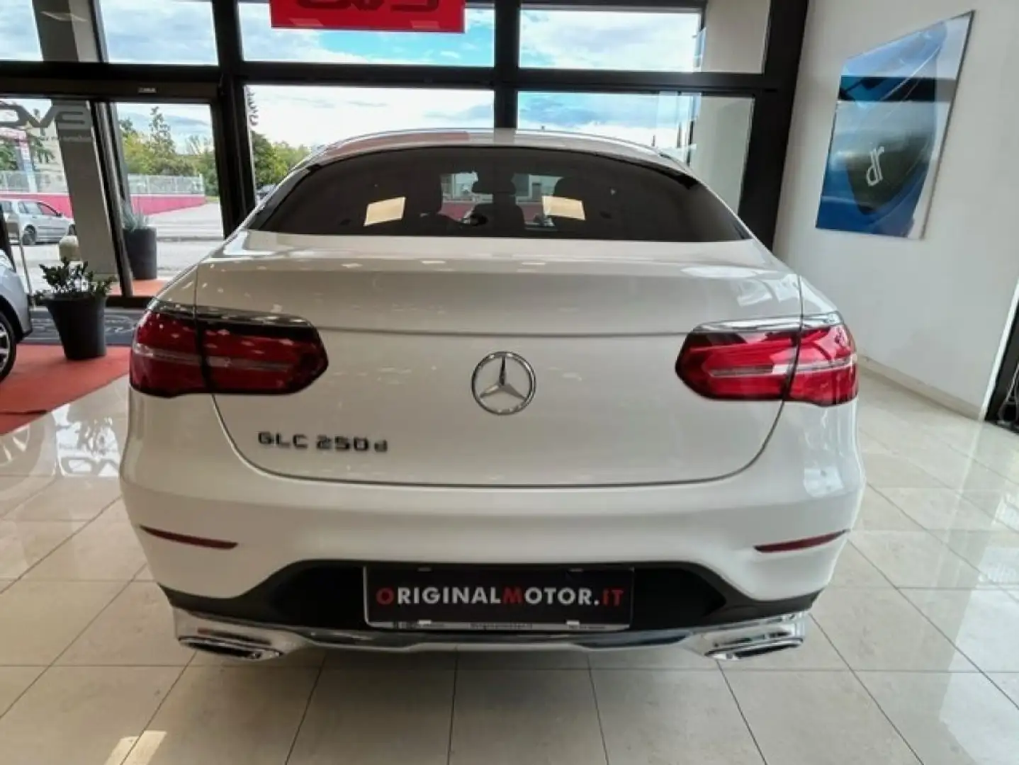 Mercedes-Benz GLC 250 d 4Matic Coupé Executive Wit - 2