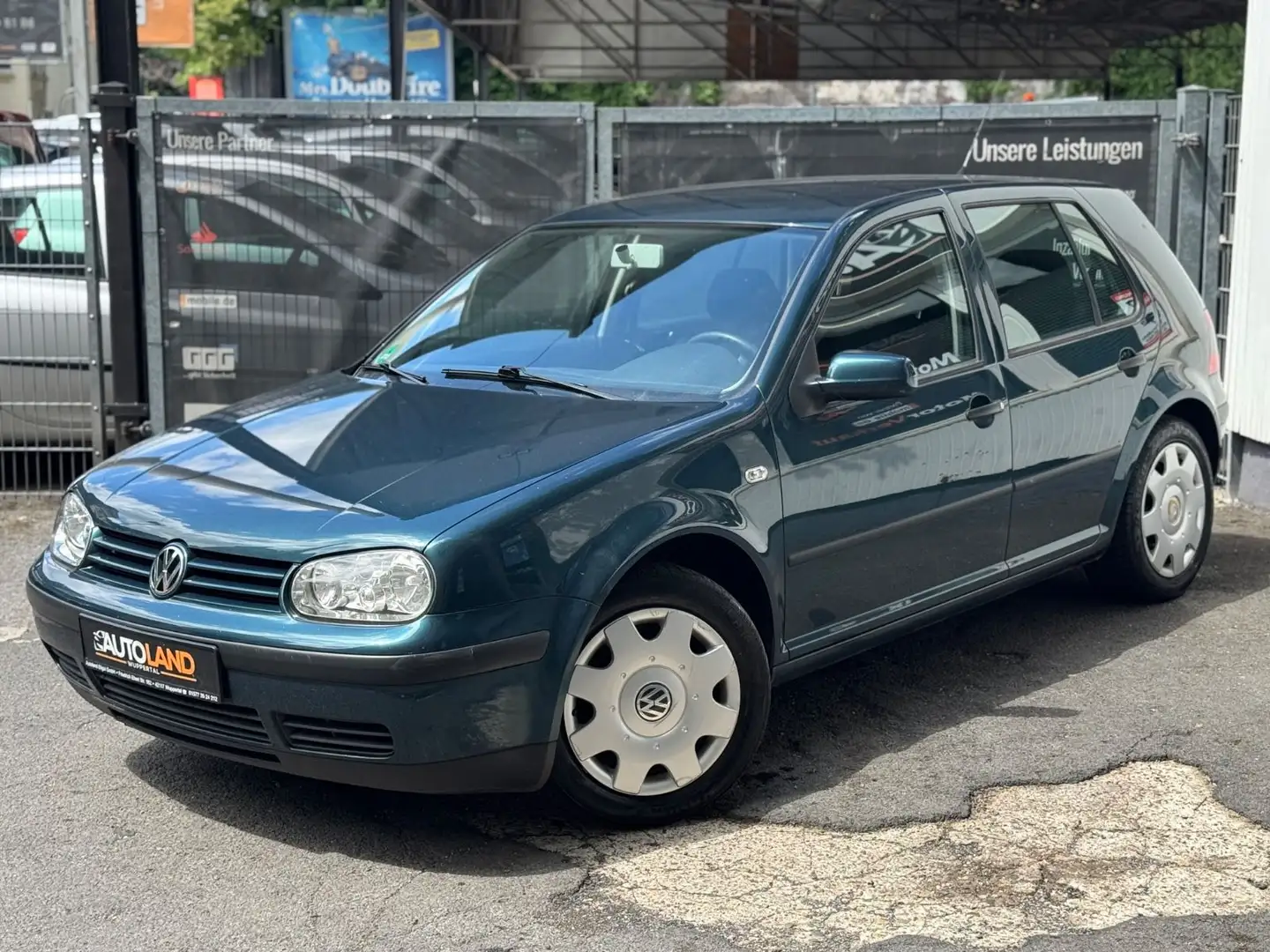 Volkswagen Golf 1.4 Comfortline*Nur130TKM*Klimaautomatik* Verde - 2