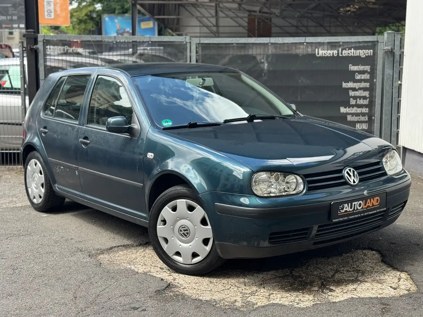Volkswagen Golf 1.4 Comfortline*Nur130TKM*Klimaautomatik* Verde - 1