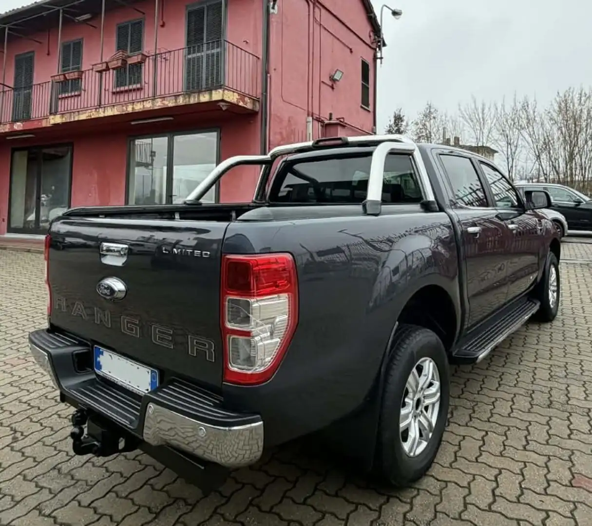 Ford Ranger 2.0 TDCi Limited DOPPIA CABINA 5 posti GANCIO TR Gris - 2