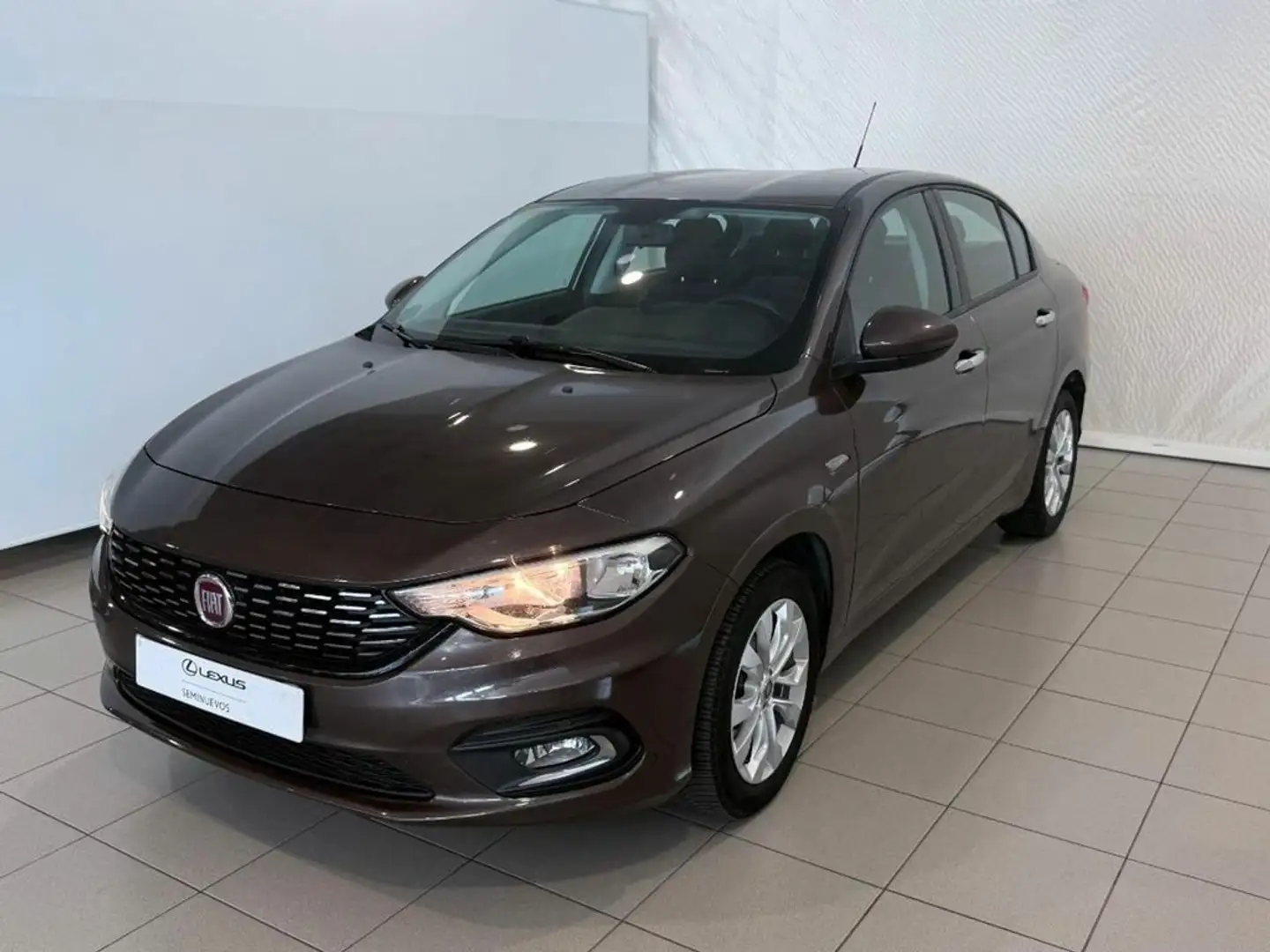 Fiat Tipo Sedán 1.3 Multijet II Easy Amarillo - 1