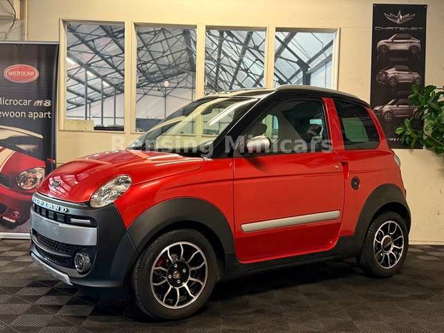 Imagine Microcar M.Go Highland DCI Red Mopedauto Minicar 45 KM