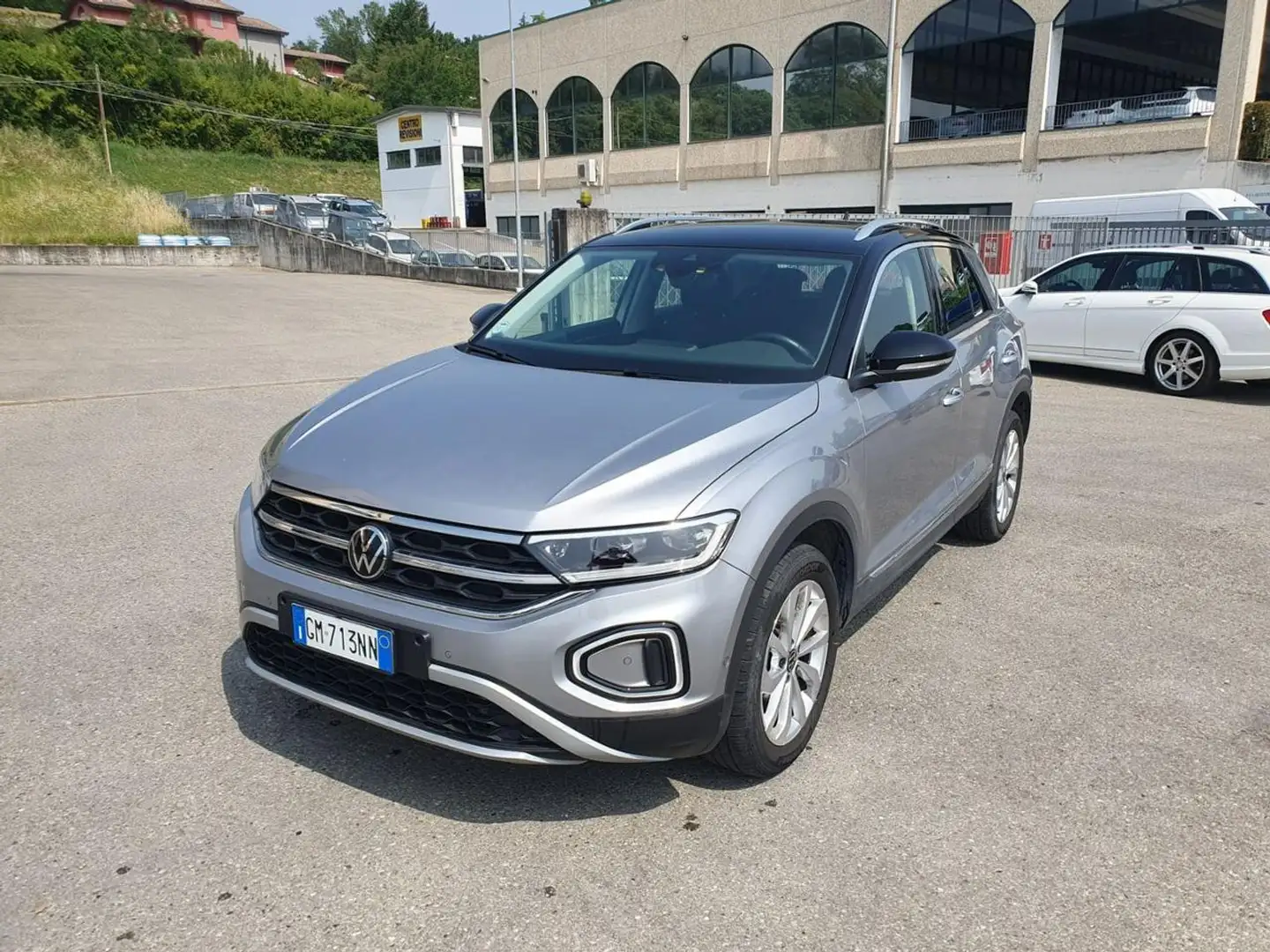 Volkswagen T-Roc 2.0 TDI SCR 150 CV DSG 4MOTION Style Grigio - 1