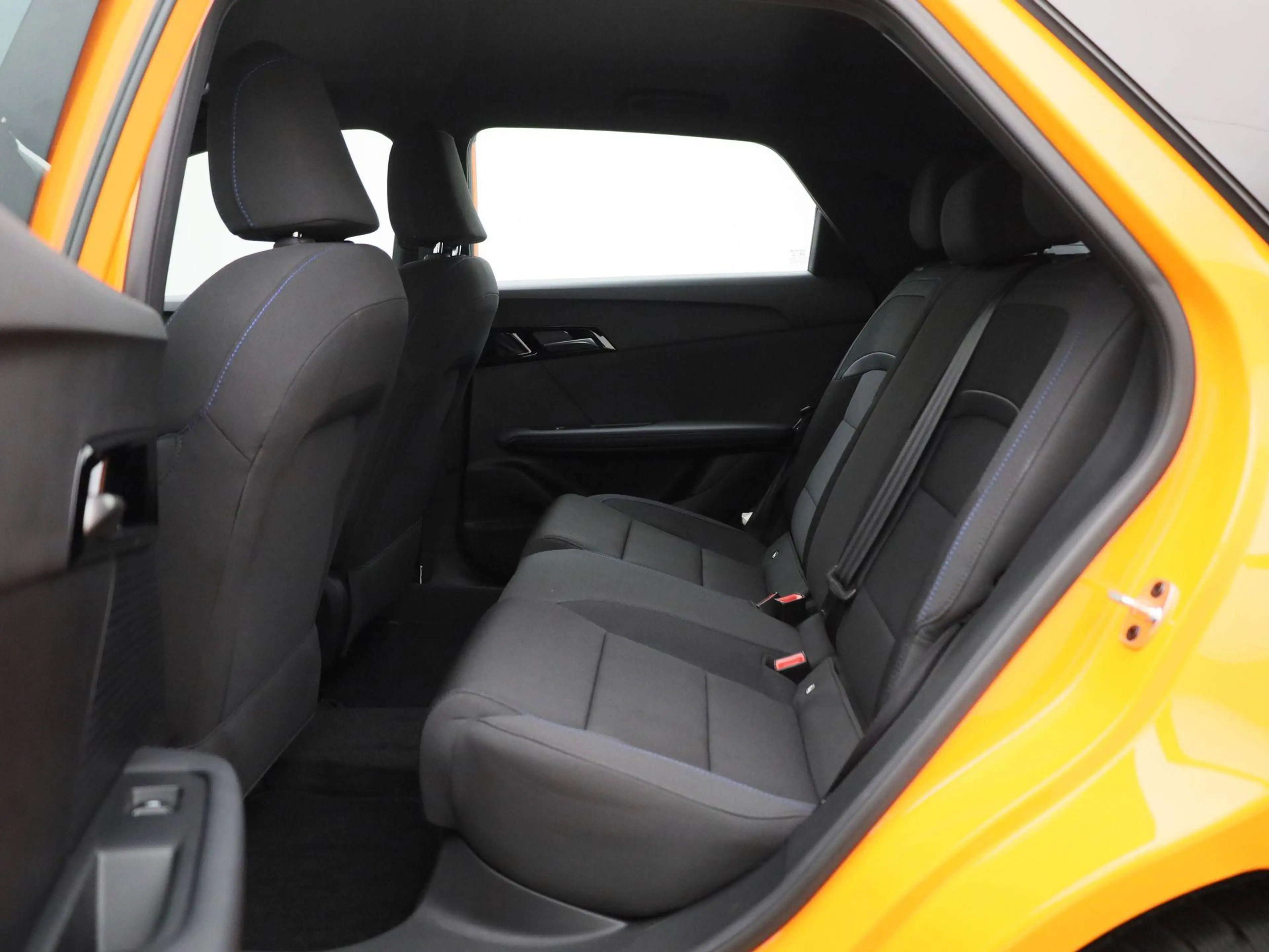 MG MG4 51 kWh Standard | APPLE CARPLAY | CLIMATE CONTROL — photo 12
