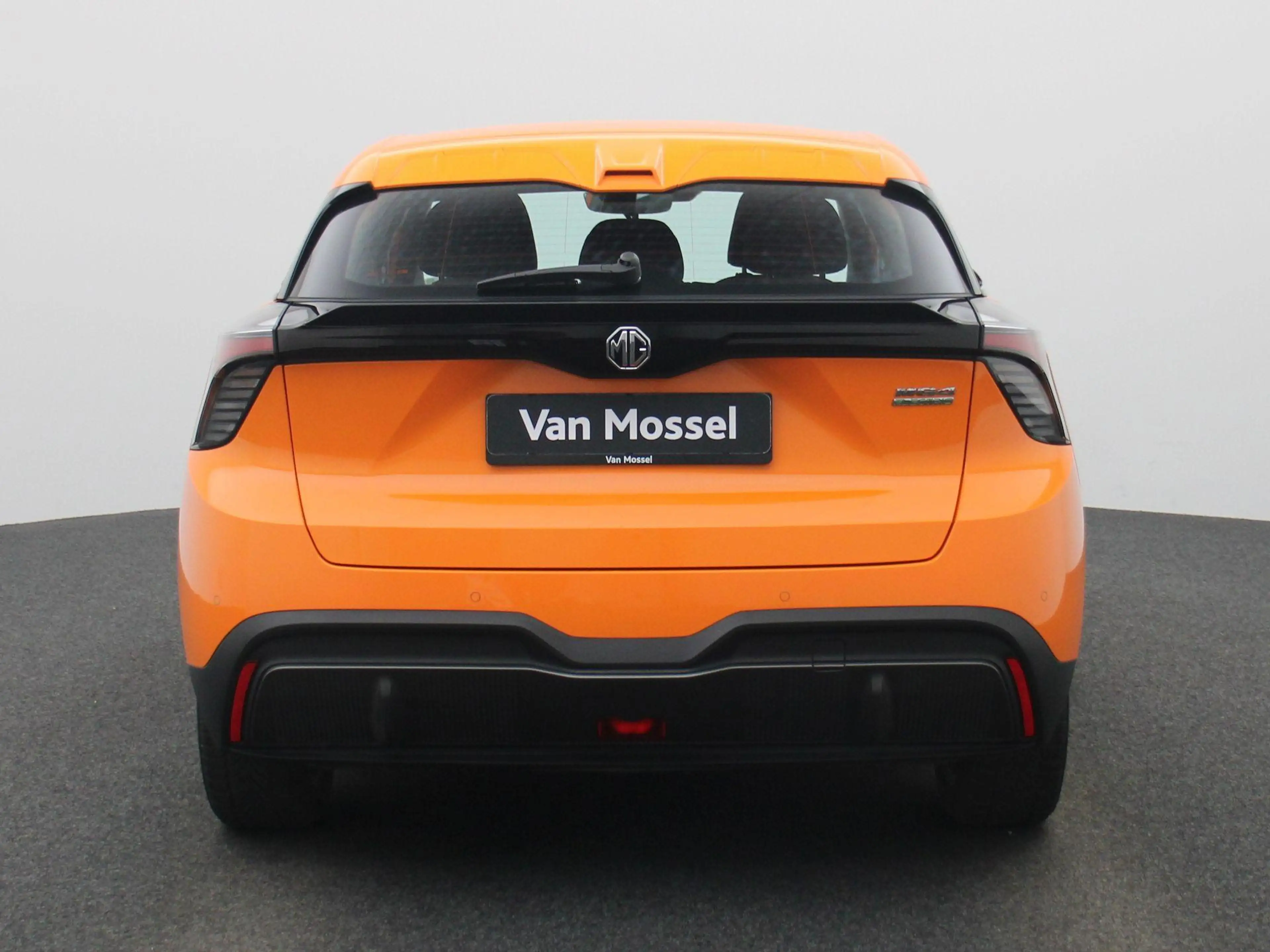 MG MG4 51 kWh Standard | APPLE CARPLAY | CLIMATE CONTROL — photo 5