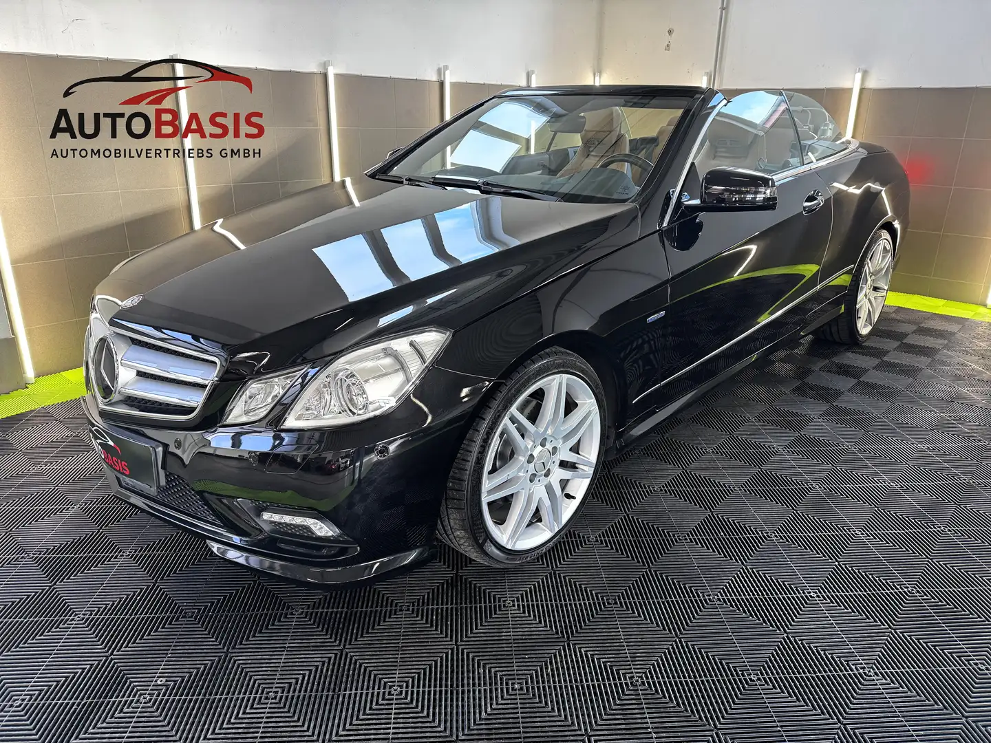 Mercedes-Benz E 350 E 350 CGI 1.Besitz/AMG/Distronic/HK/Nappa/Kamera Schwarz - 1