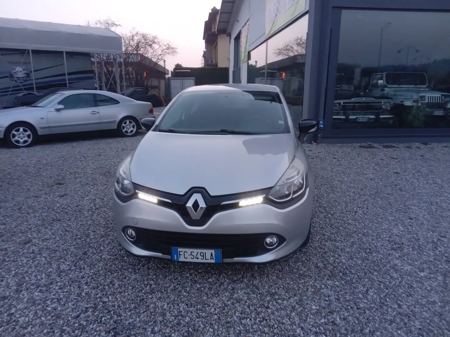 Renault Clio 1.5 dci energy Intens 75cv Zilver - 1