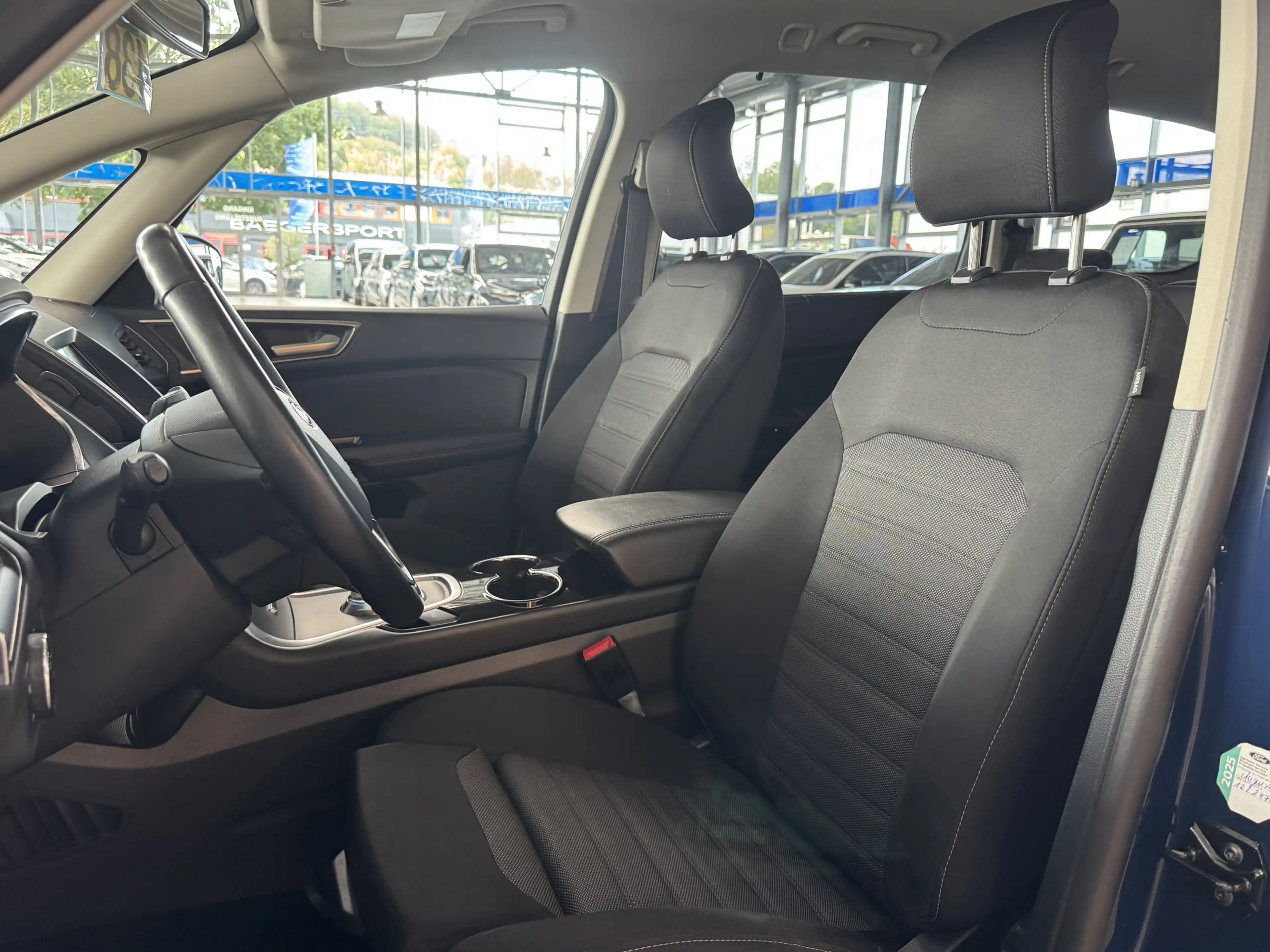 Ford Galaxy Hybrid Titanium 7-Sitzer R.Cam Navi ACC — photo 14