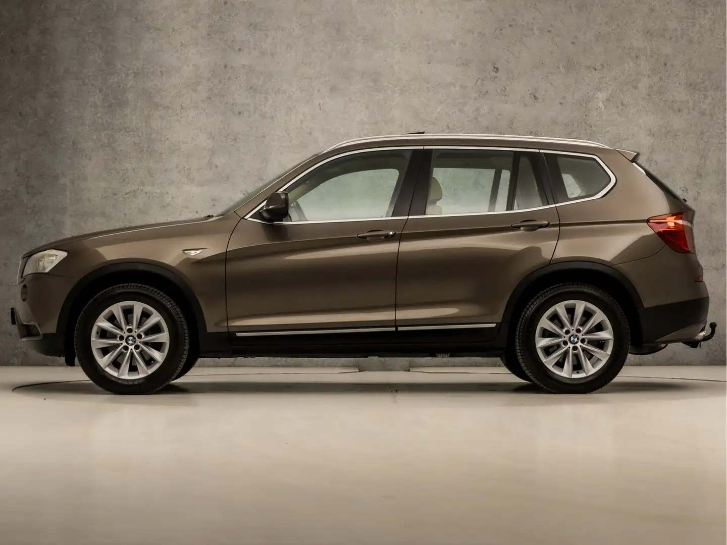 BMW X3 xDrive28i High Executive 259Pk Automaat (PANORAMAD Brun - 2