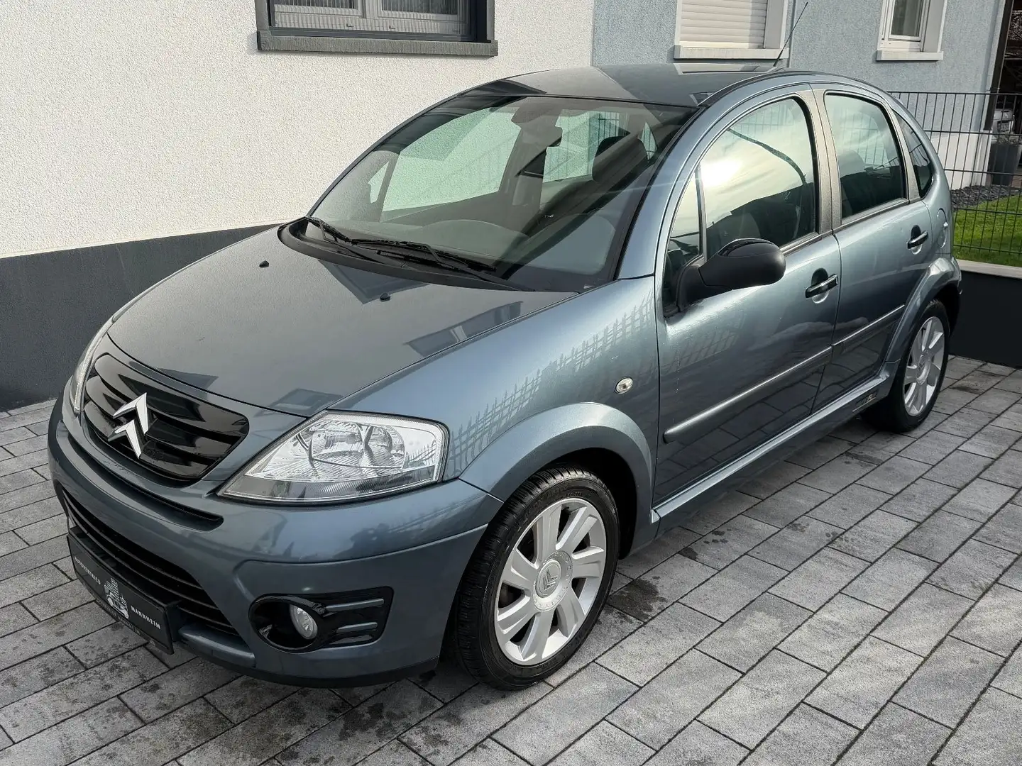 Citroen C3 1.4 16V VTR /1.HAND/PDC/KLIMAAUTOMATIK Grau - 1