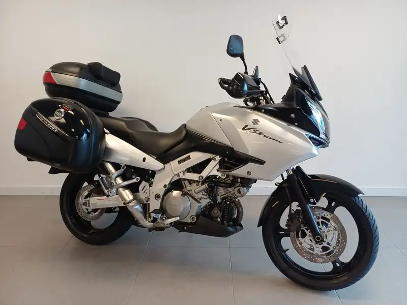 Suzuki V-STROM 1000 - foto 2