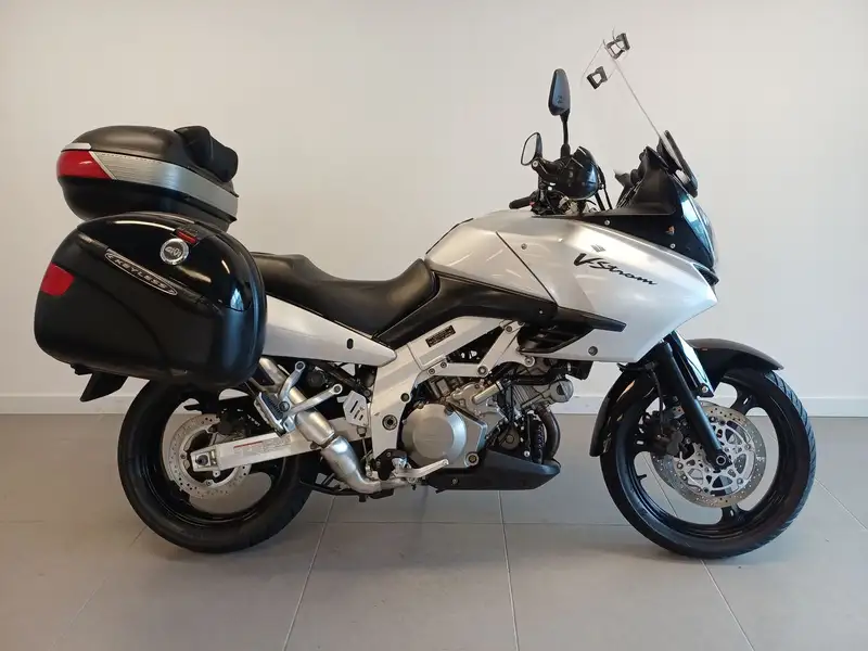 Suzuki V-STROM 1000