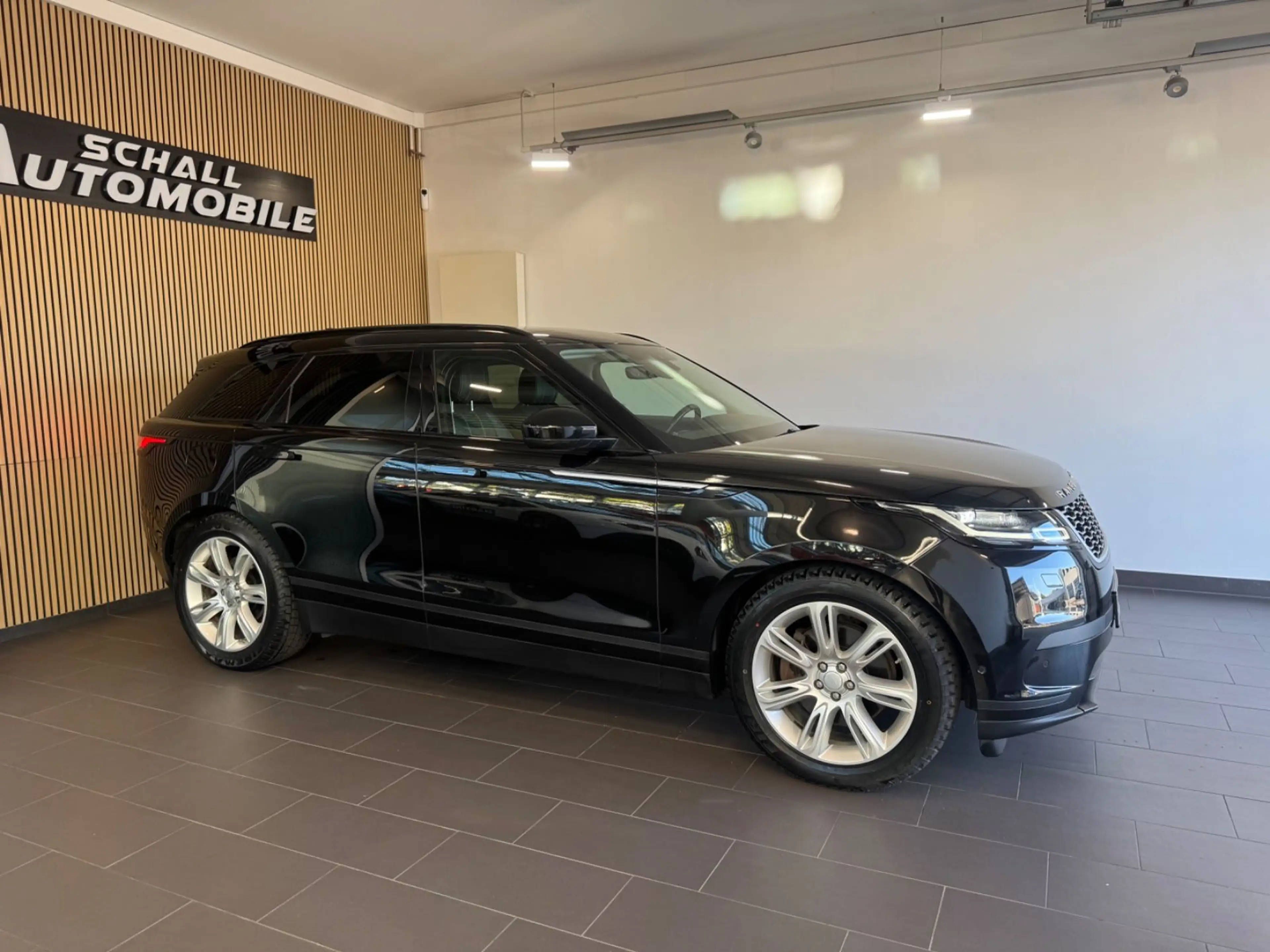 Land Rover Range Rover Velar SE *PANO/STD.-HZG/MERIDIAN/AHK — photo 4