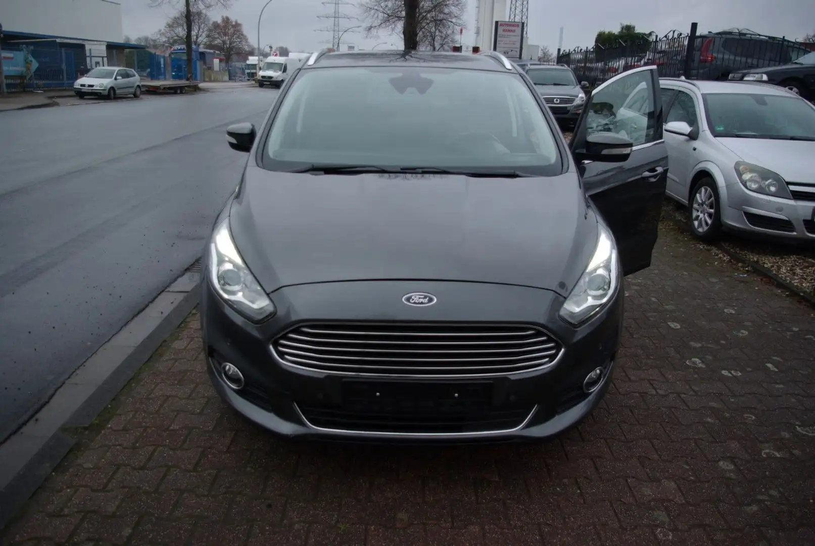 Ford S-Max S-MAX Titanium 7 Sitze - 1