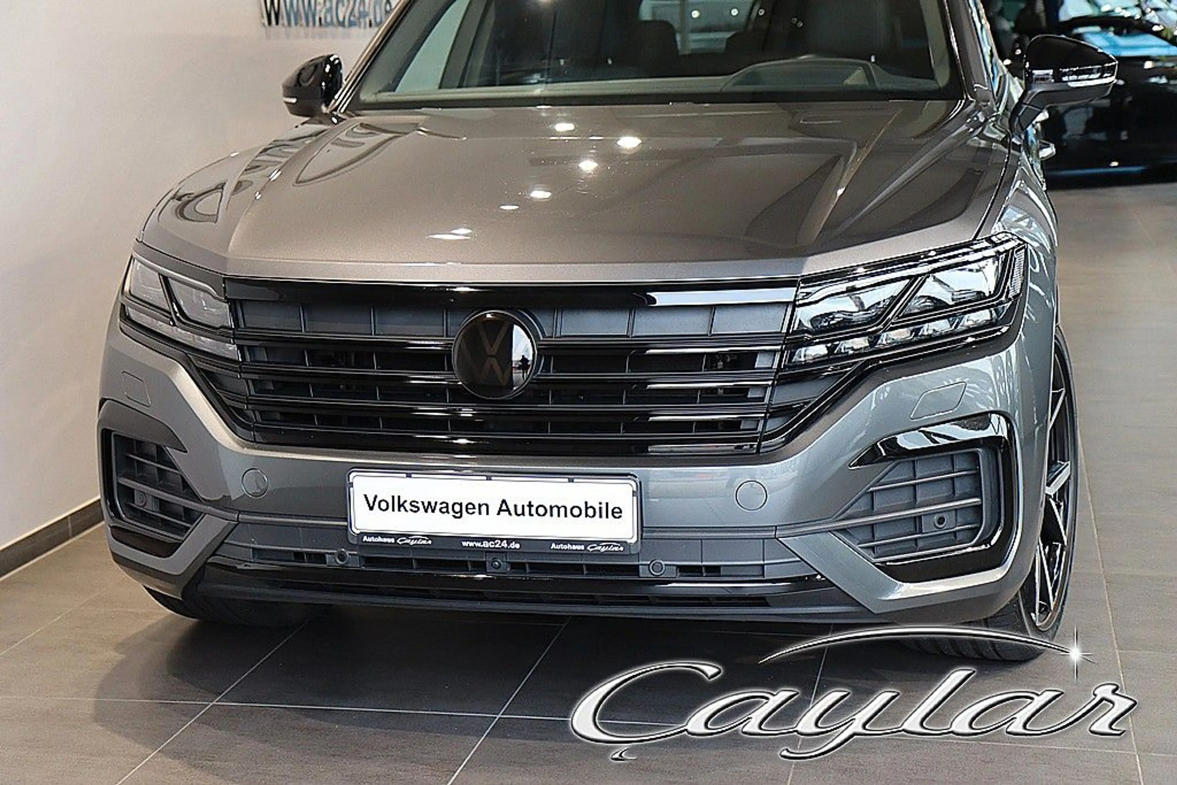 Volkswagen Touareg TOUAREG R-LINE MASSAGE SITZBELÜFT DYNAUDIO AHK — photo 11