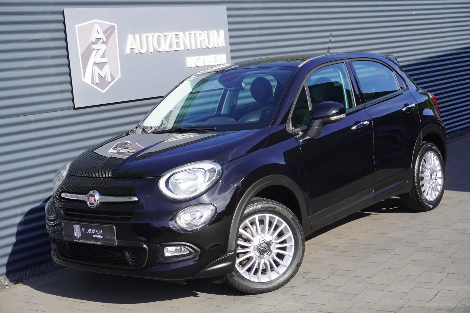 Fiat 500X 1.4 AUTOMATIK|POPSTAR|APPLE|SITZHEIZUNG|PDC Schwarz - 1