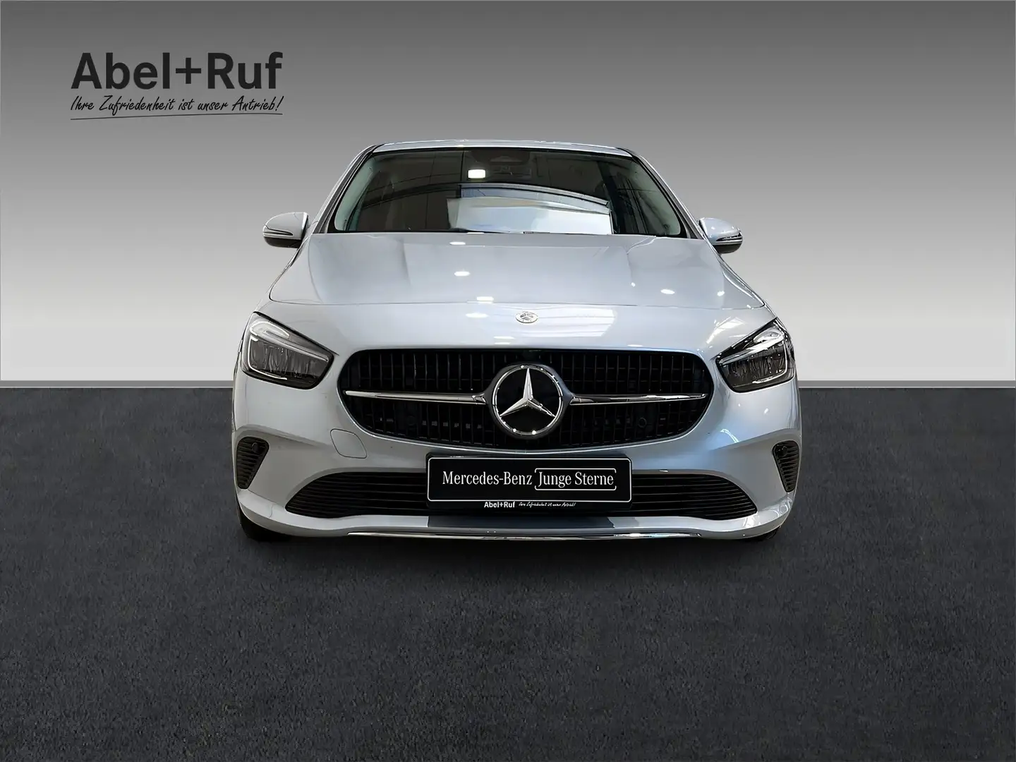 Mercedes-Benz B 180 PROGRESSIVE+LED+Kamera+CarPlay+LrHz Silber - 2