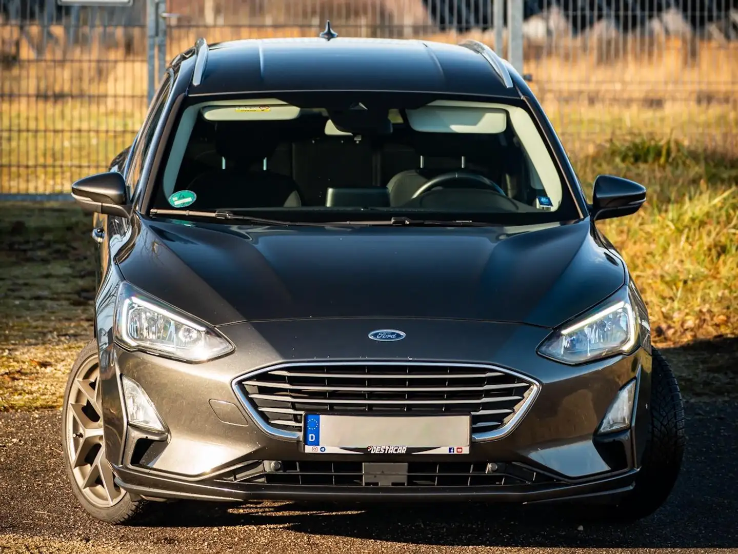 Ford Focus Cool  CarPlay lineassist Gris - 1