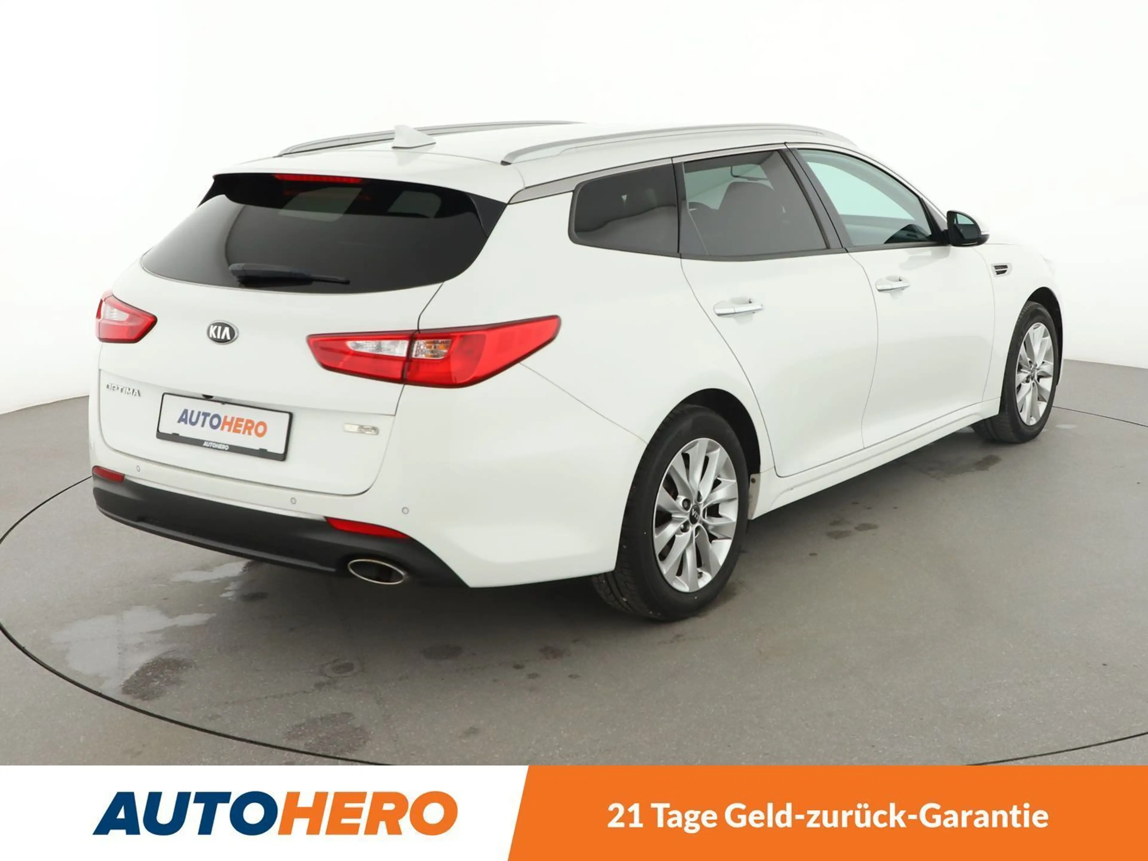 Kia Optima 1.7 CRDi Vision Aut*NAVI*TEMPO*CAM*PDC*SHZ* — photo 6