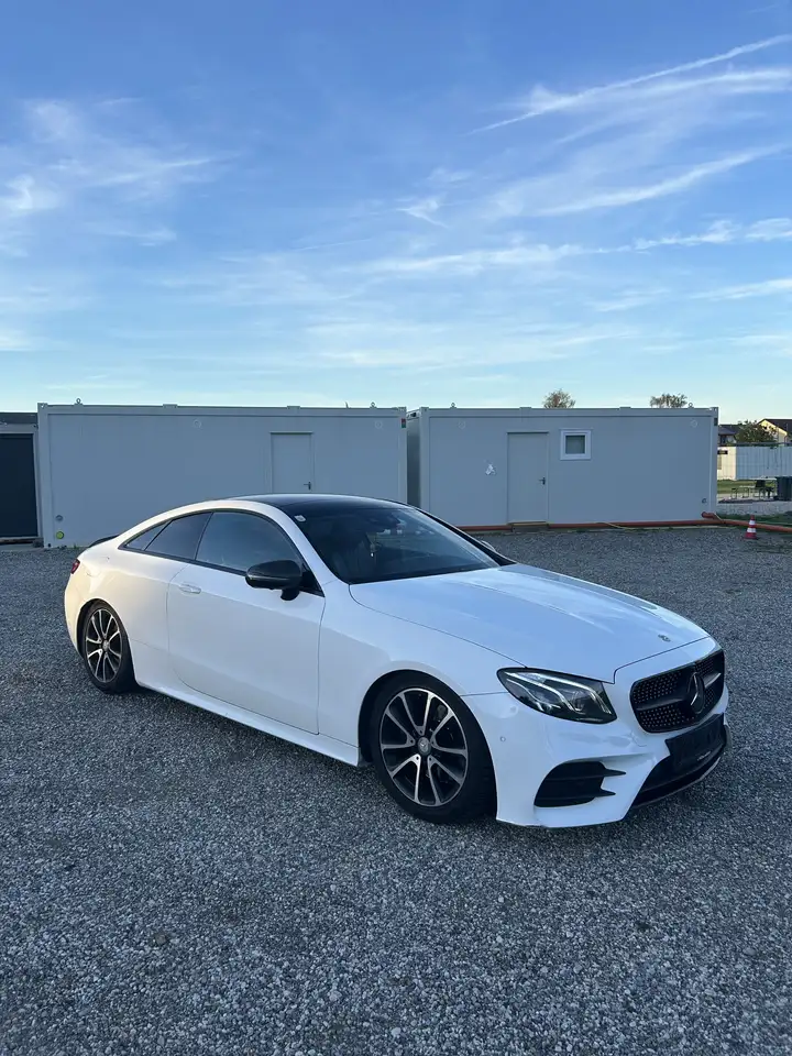 Mercedes-Benz E 220