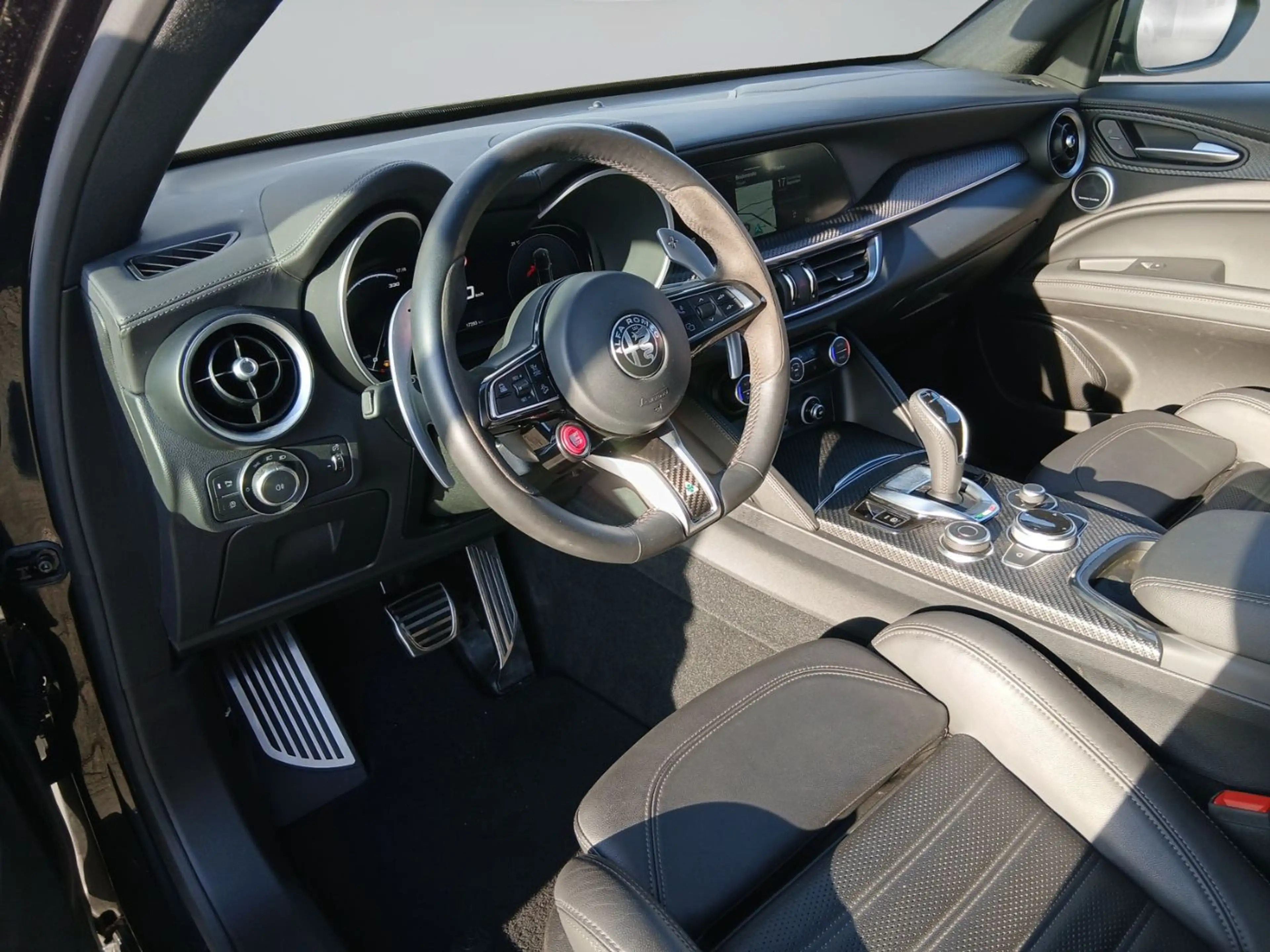 Alfa Romeo Stelvio 2.9 V6 Bi-Turbo QUADRIFOGLIO Q4 ACC+LED — photo 11