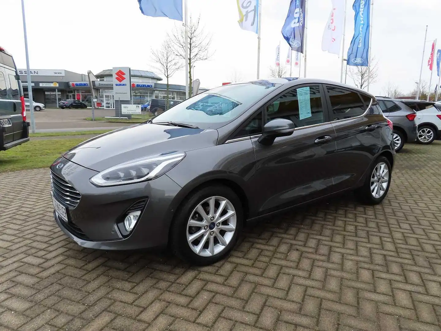 Ford Fiesta TITANIUM X  NAVI+LED+RFK+ACC+TWA+SHZ+GJR Grau - 2