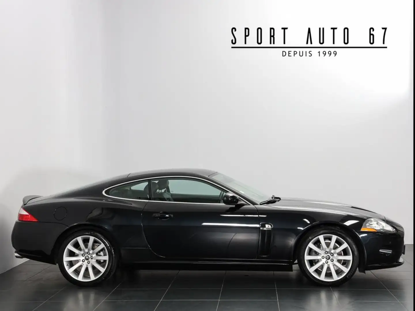 Jaguar XK 4,2L V8 4,2 L V8 Noir - 2