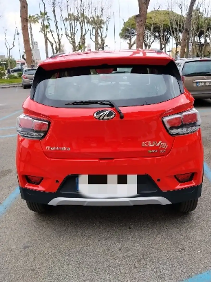 Mahindra KUV100 KUV100 1.2 K8 m-bifuel Rojo - 2