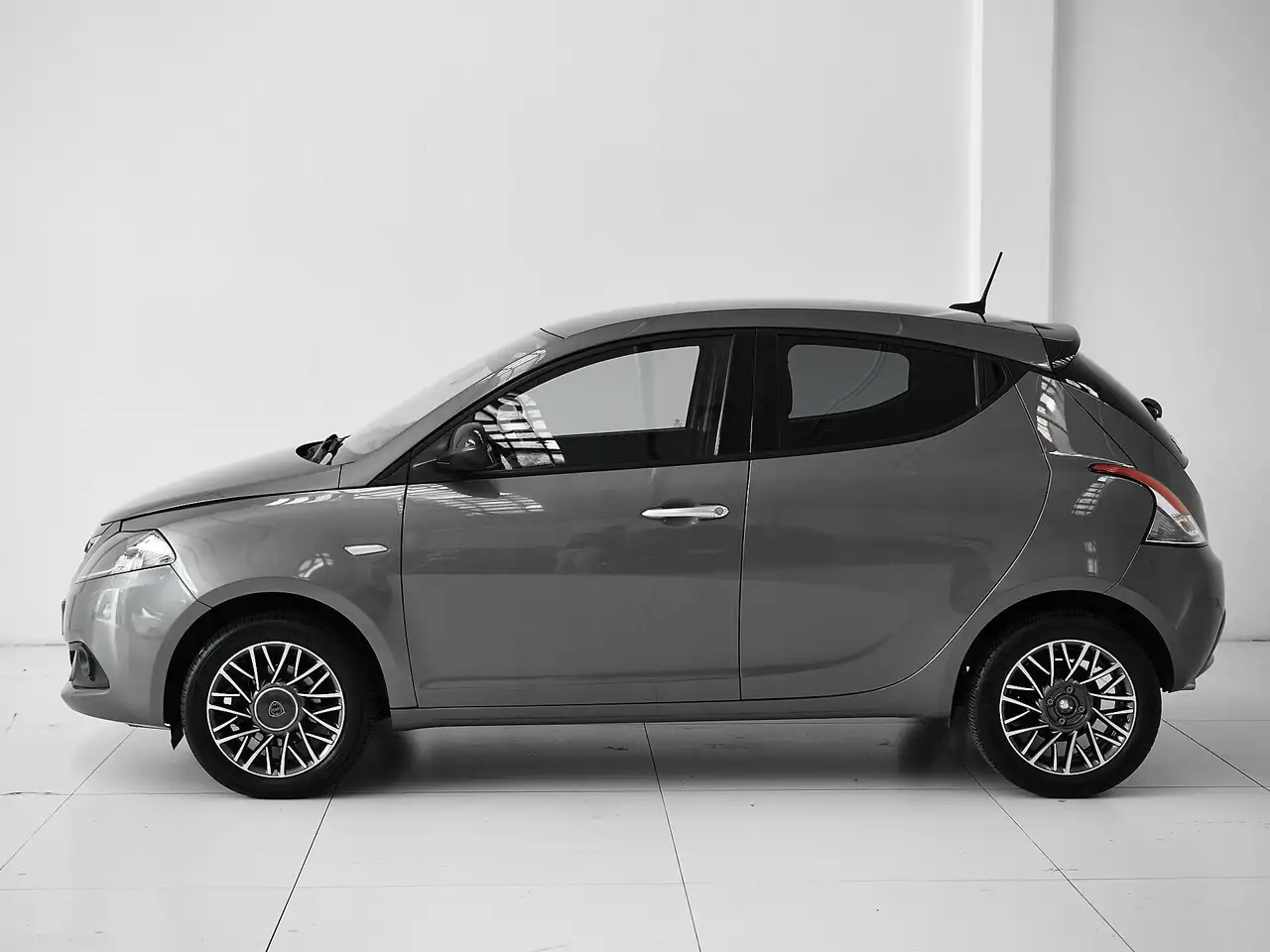 Lancia Ypsilon 2023