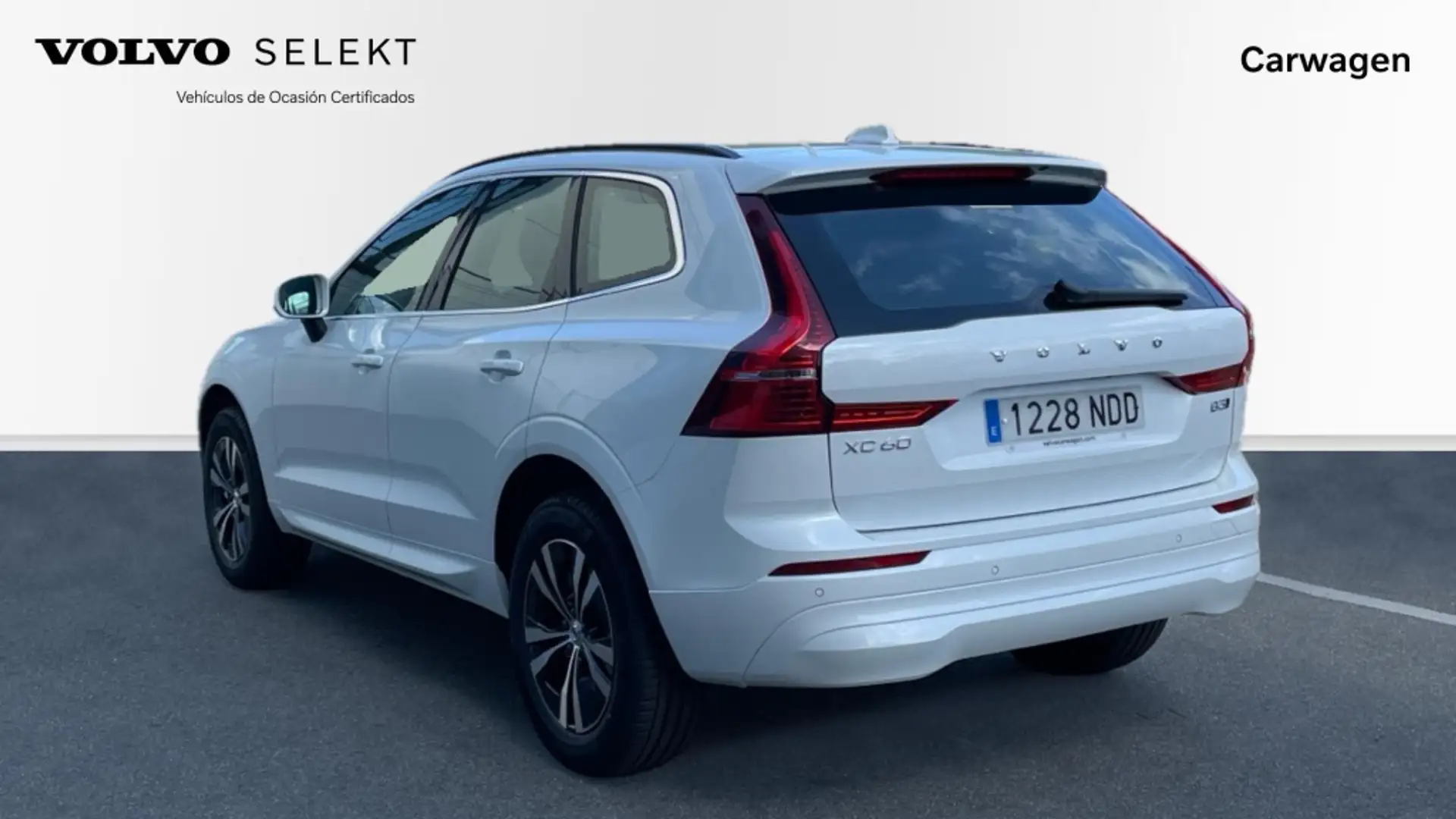 Volvo XC60 B5 Core AWD Aut. Blanco - 2
