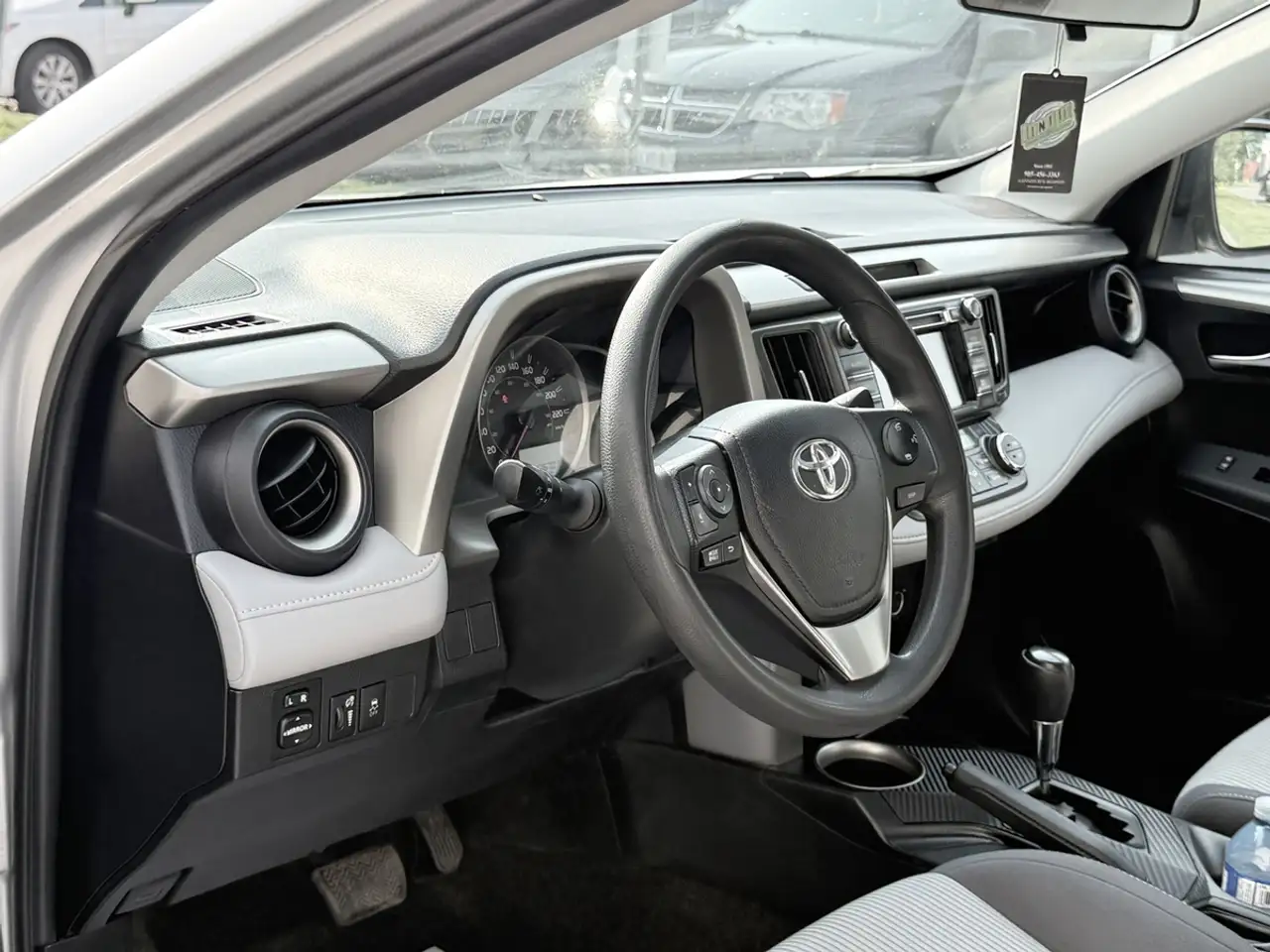 Toyota RAV 4 photo Toyota RAV 4