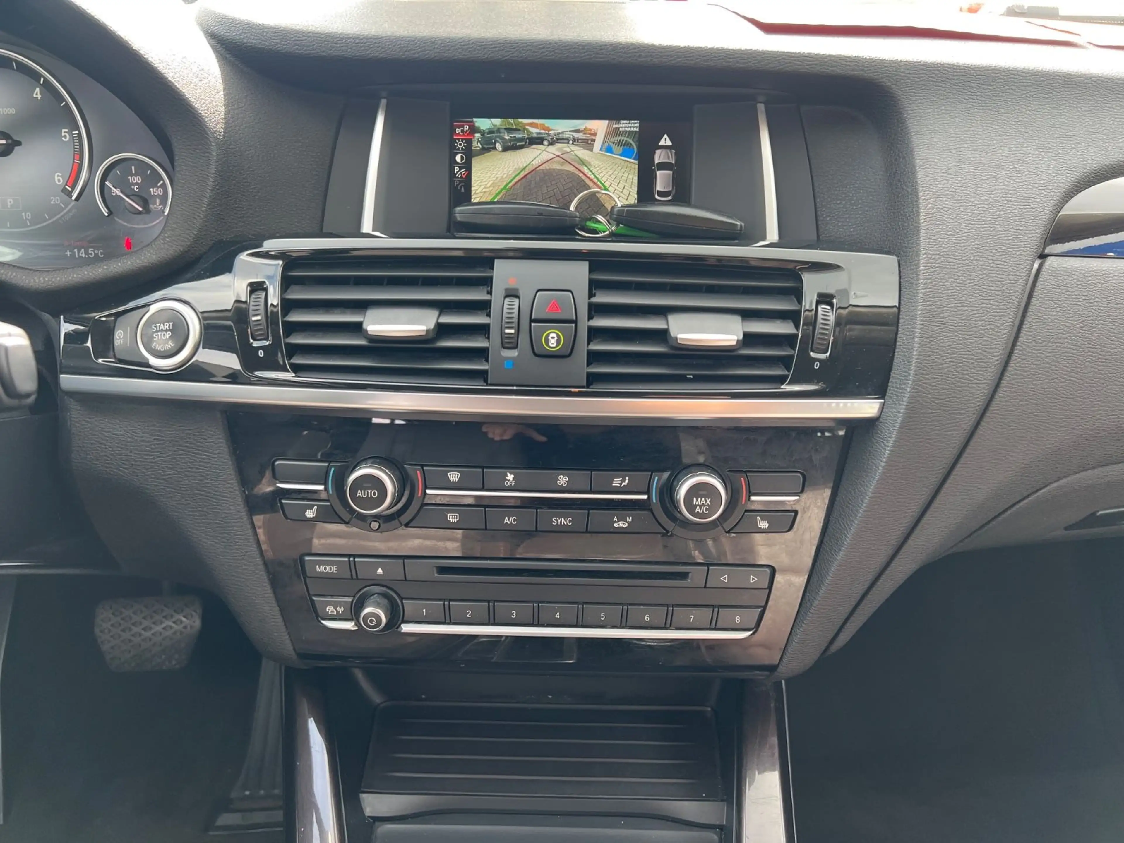 BMW X4 xDrive 20 d — photo 13