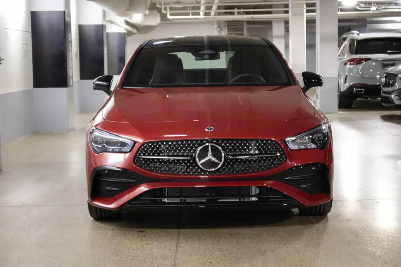 Mercedes-Benz CLA снимка Mercedes-Benz CLA