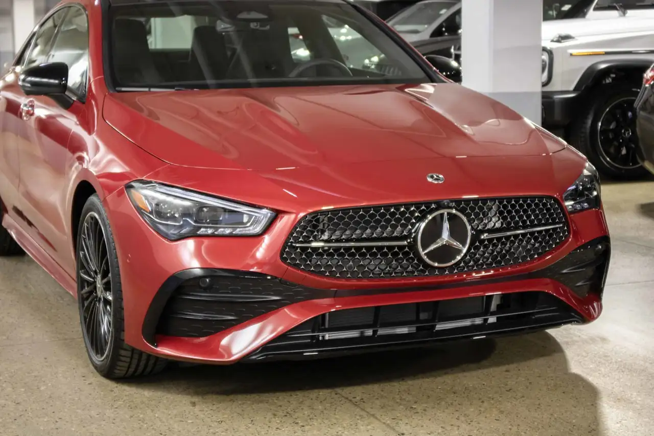 Mercedes-Benz CLA снимка Mercedes-Benz CLA