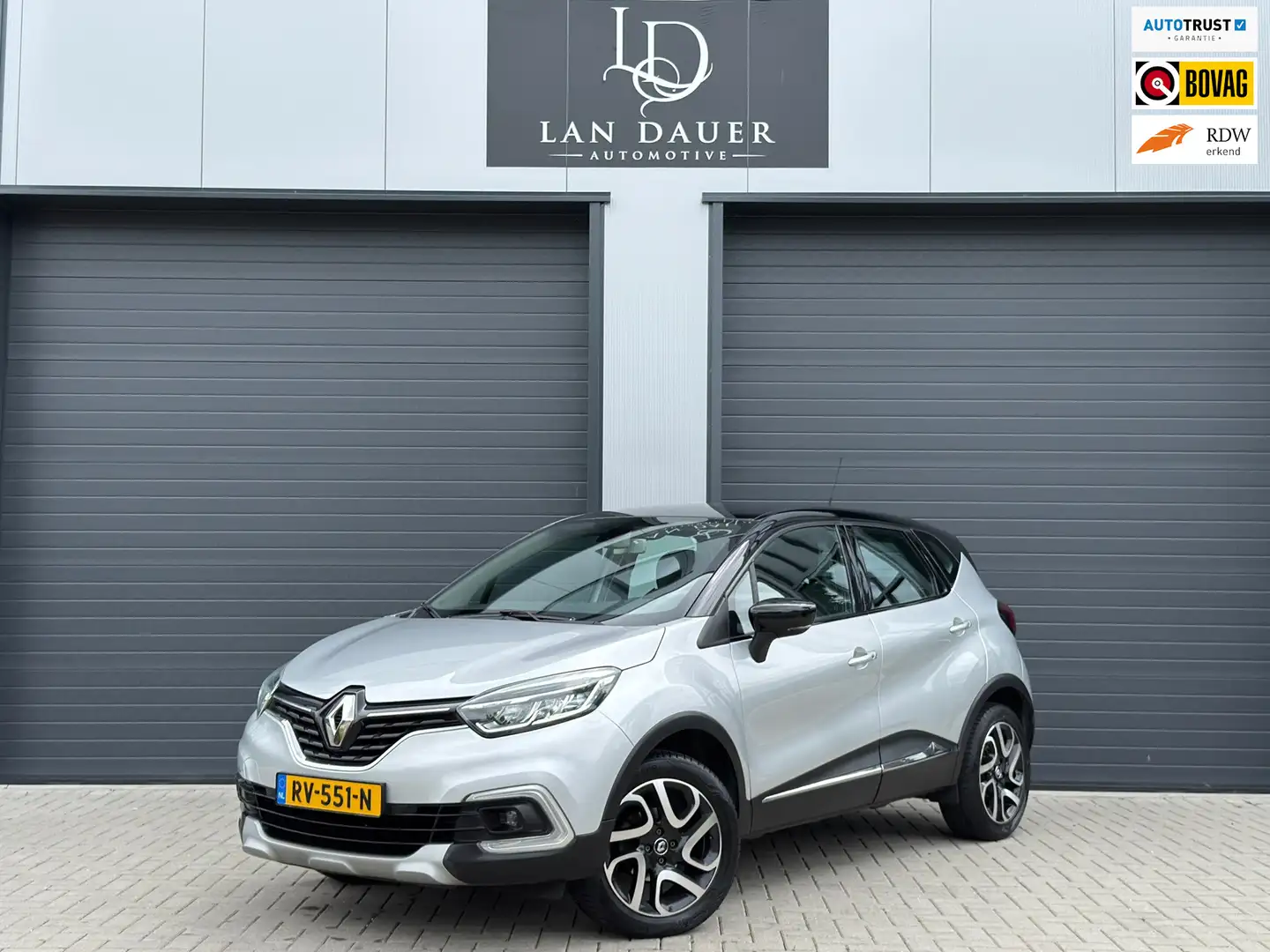 Renault Captur 0.9 TCe Intens Facelift / LED / LAGE KM 2017 Grijs - 1
