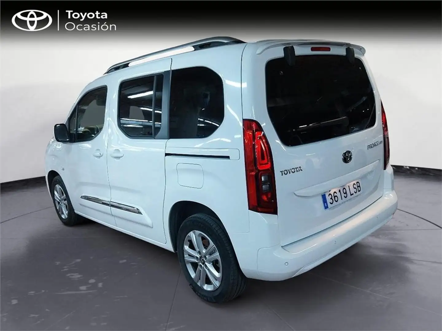 Toyota Proace City L1 2PL Family Active 1.2L 130CV Automático 8v - 2