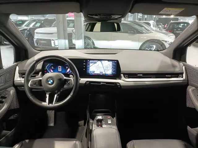 BMW 2 Series view 9