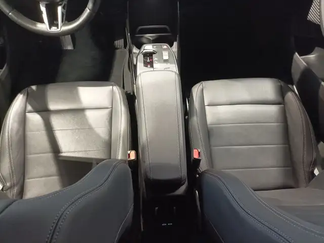 BMW 2 Series view 14