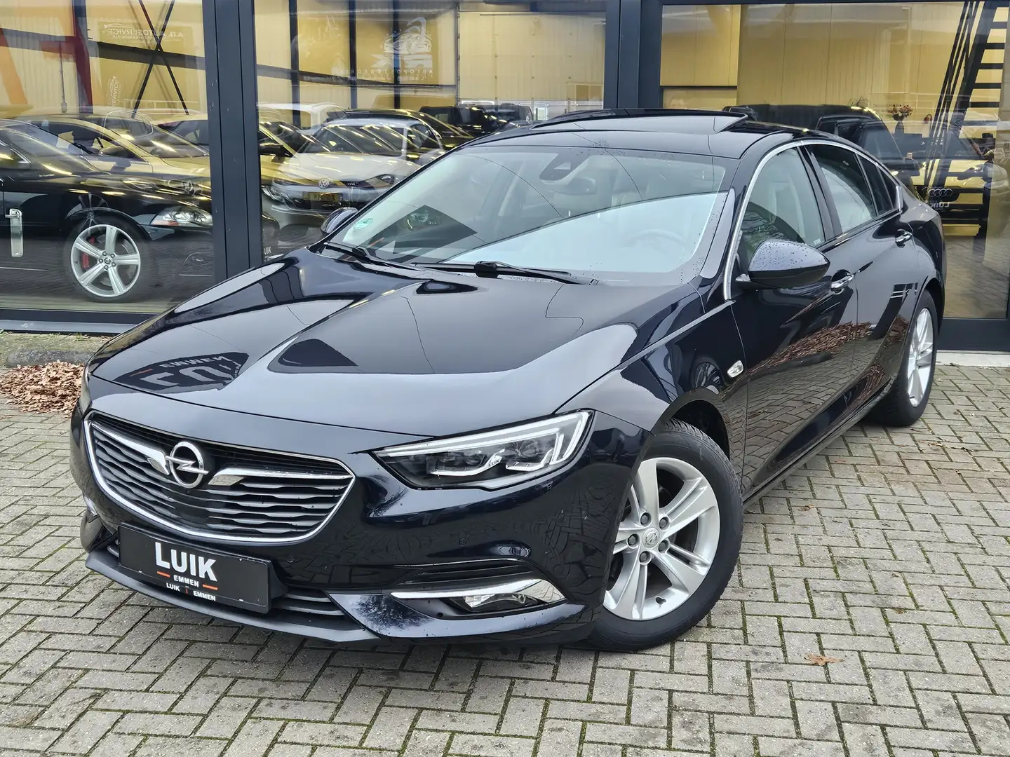 Opel Insignia Grand Sport 1.5 Turbo Innovation + VOL OPTIES Zwart - 1